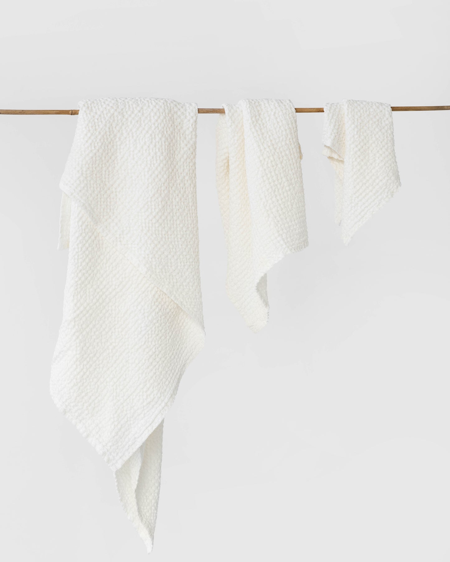 White waffle towel set (3 pcs) - MagicLinen