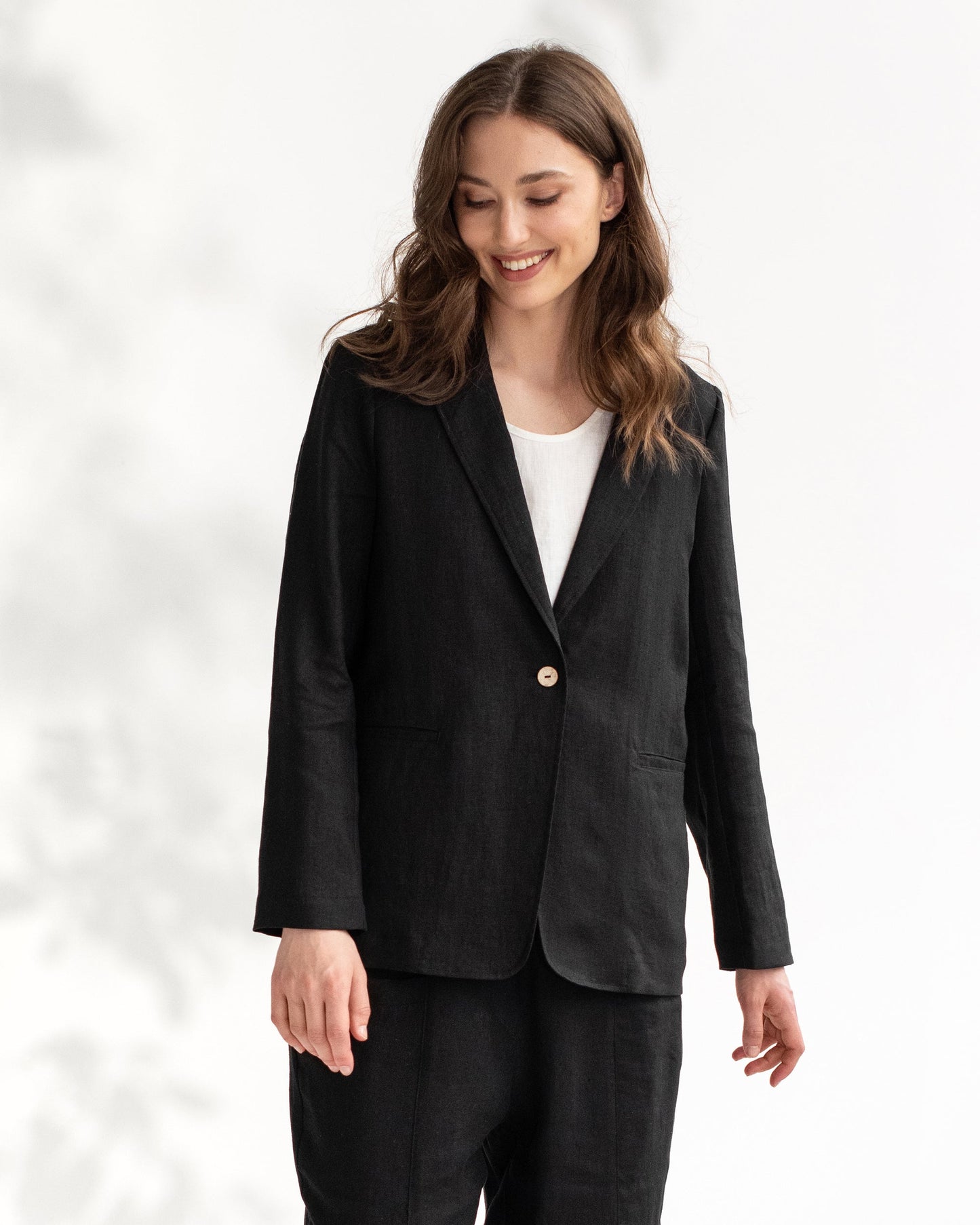 Women's linen blazer PLACID in black - MagicLinen