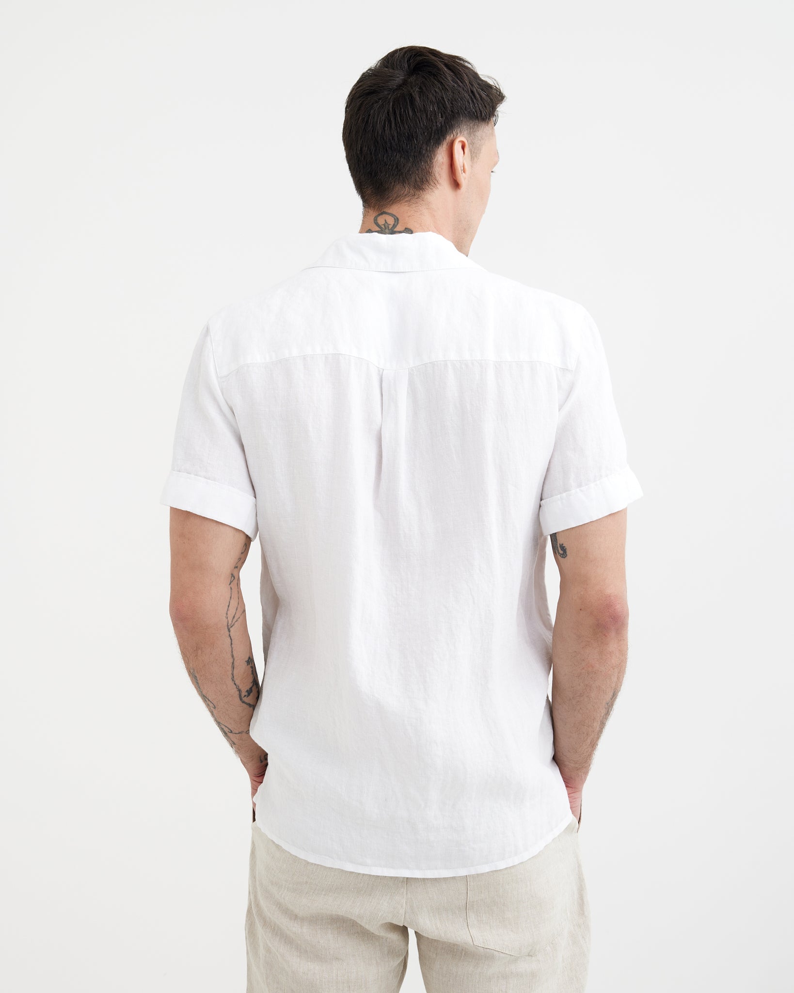 MagicLinen White men’s linen shirt made in Lithuania, OEKO-TEX® certified (2019OK0776)