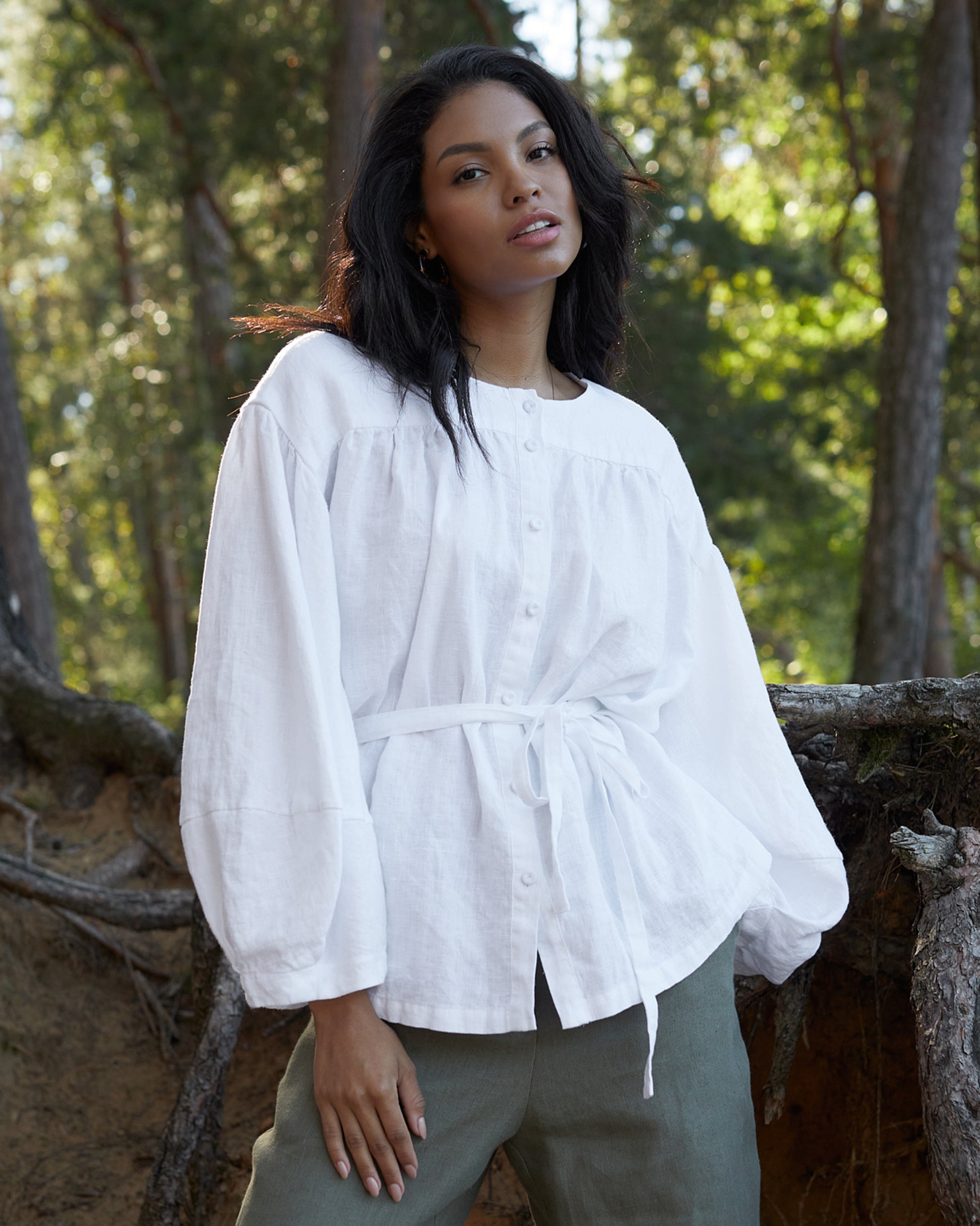 Linen long lantern sleeves top ALGHERO in White | MagicLinen modelBoxOn