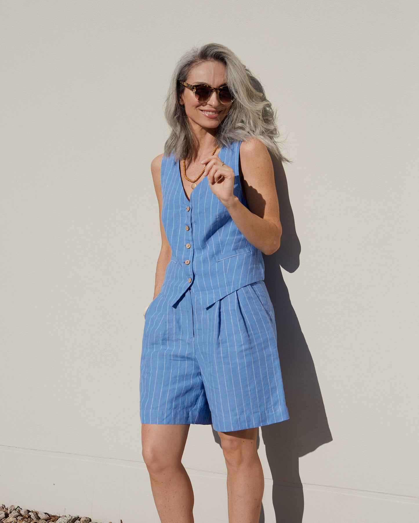 Classic linen vest OBIDOS in Blue stripes - MagicLinen