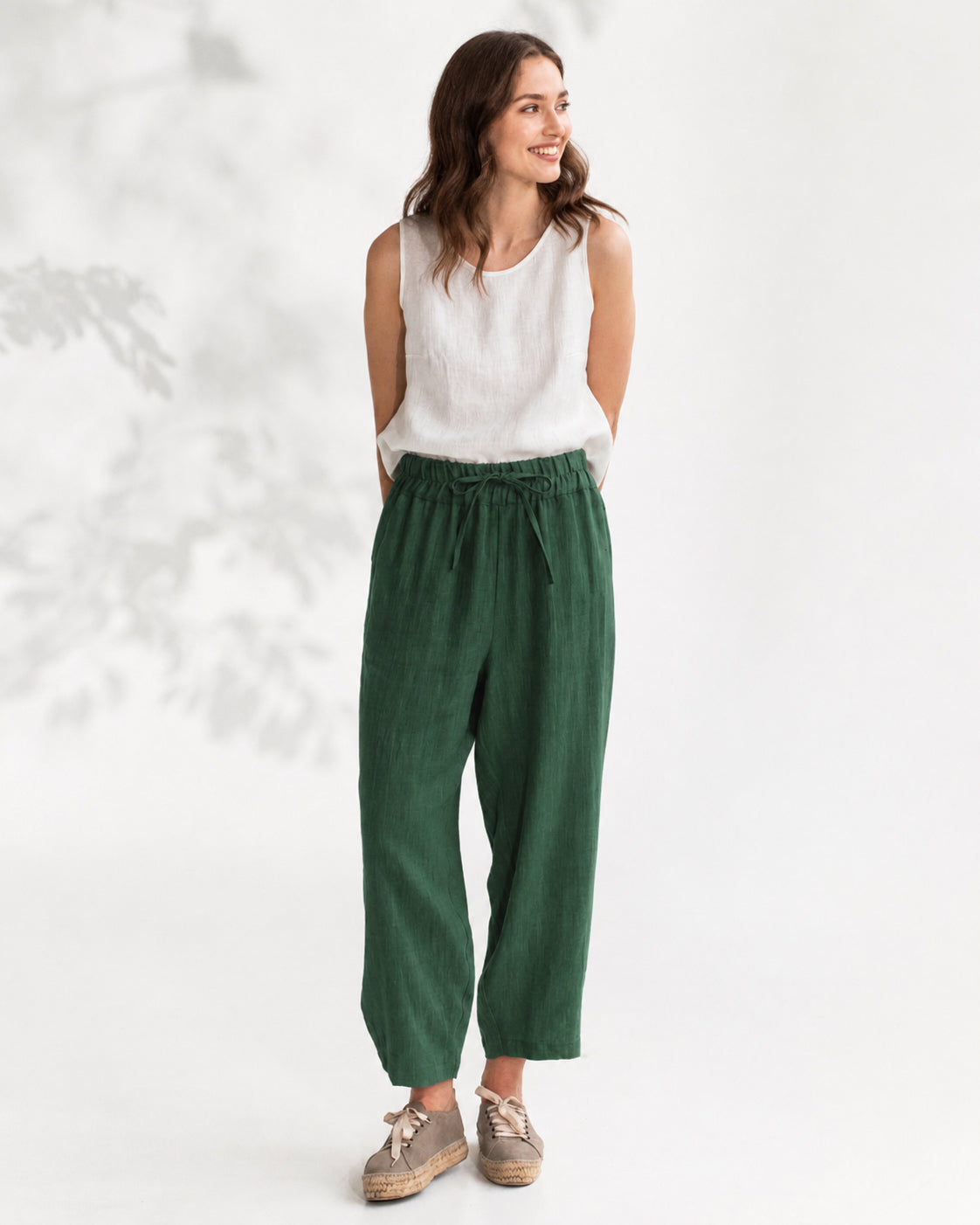 Baggy linen pants BESALU in Green
