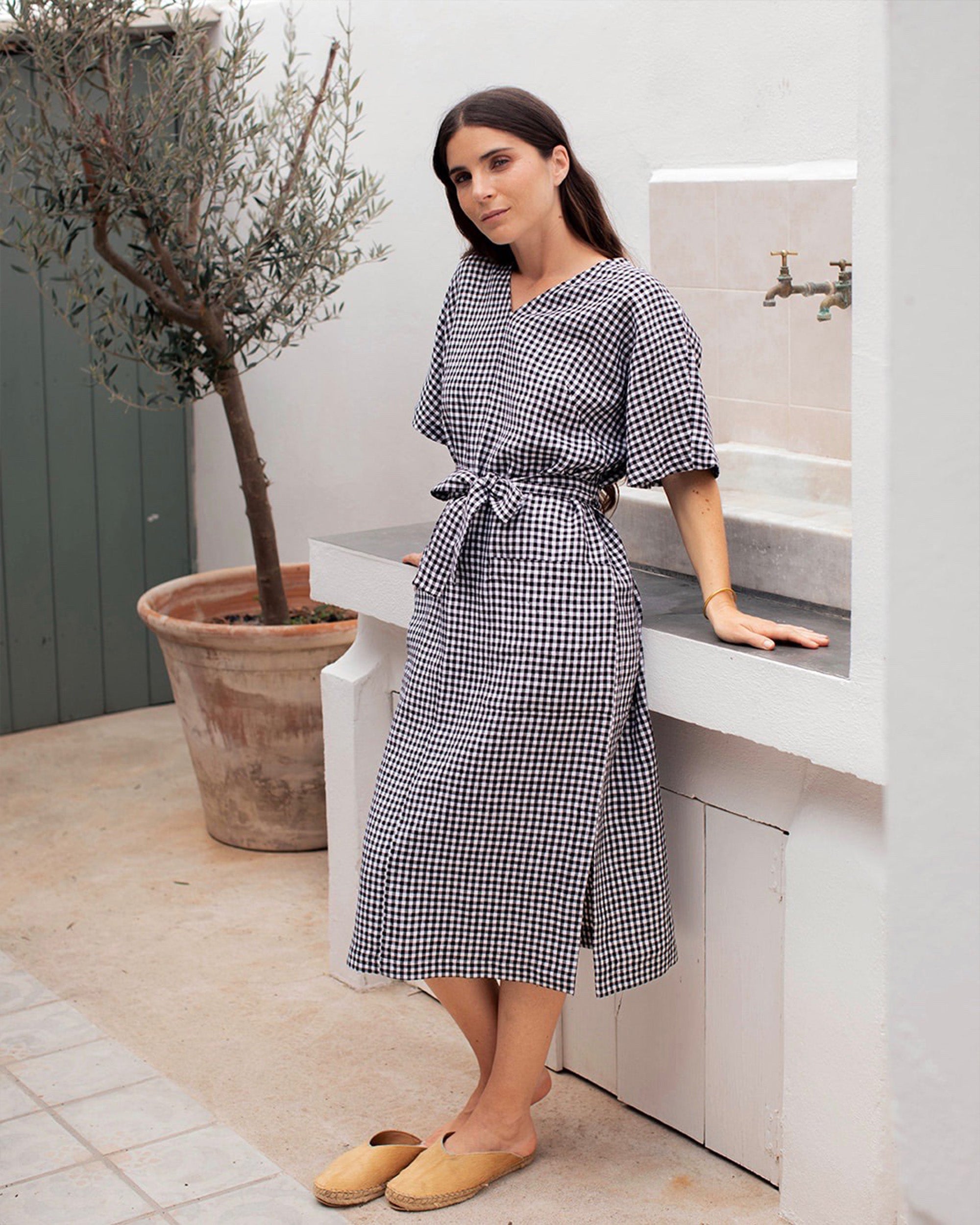 V-neck Linen Dress CHANIA in Black Gingham | MagicLinen