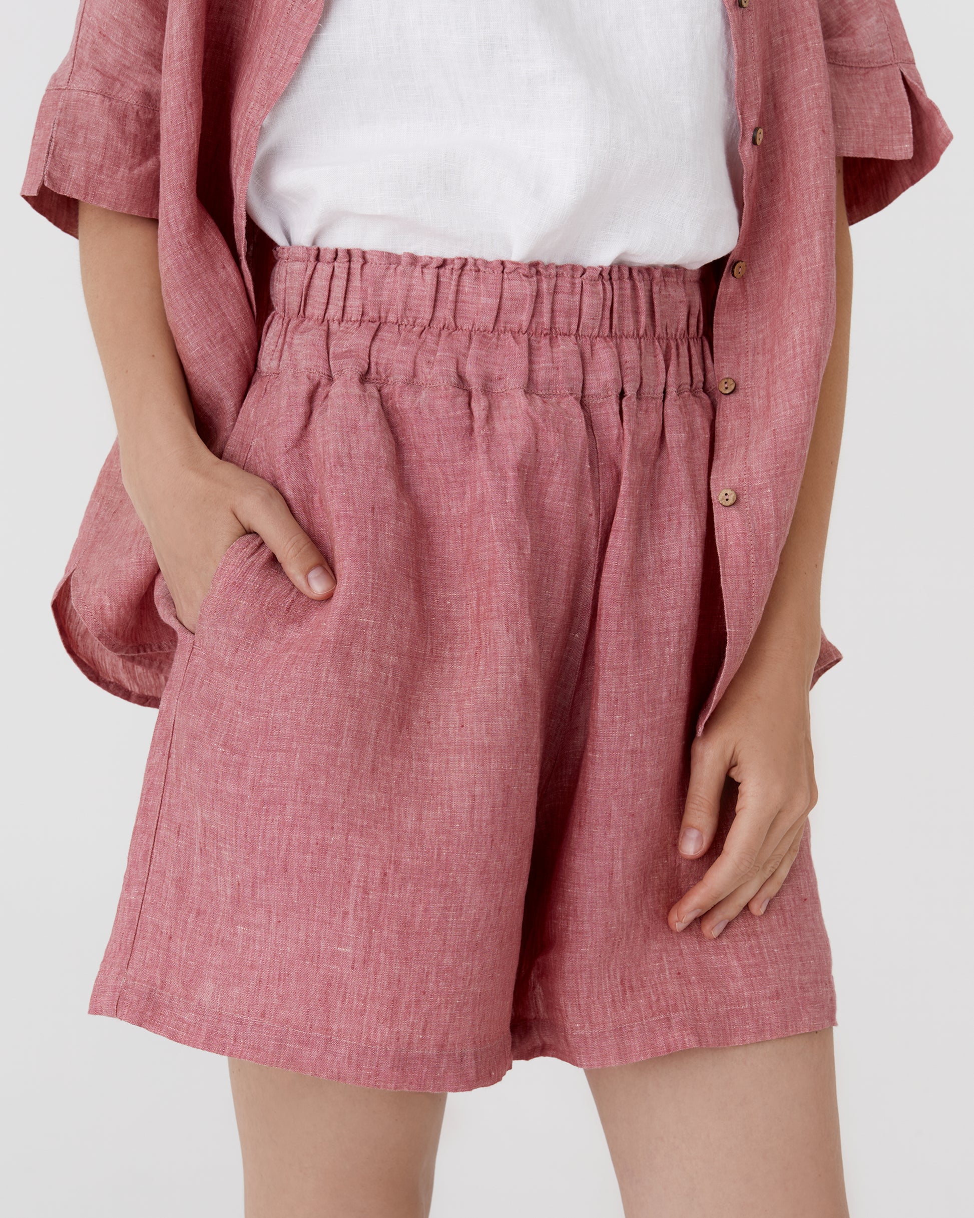 High waisted linen shorts CUENCA in Cranberry - MagicLinen