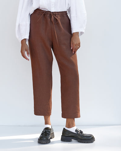 Linen pants Fuji in Cacao brown | MagicLinen modelBoxOn