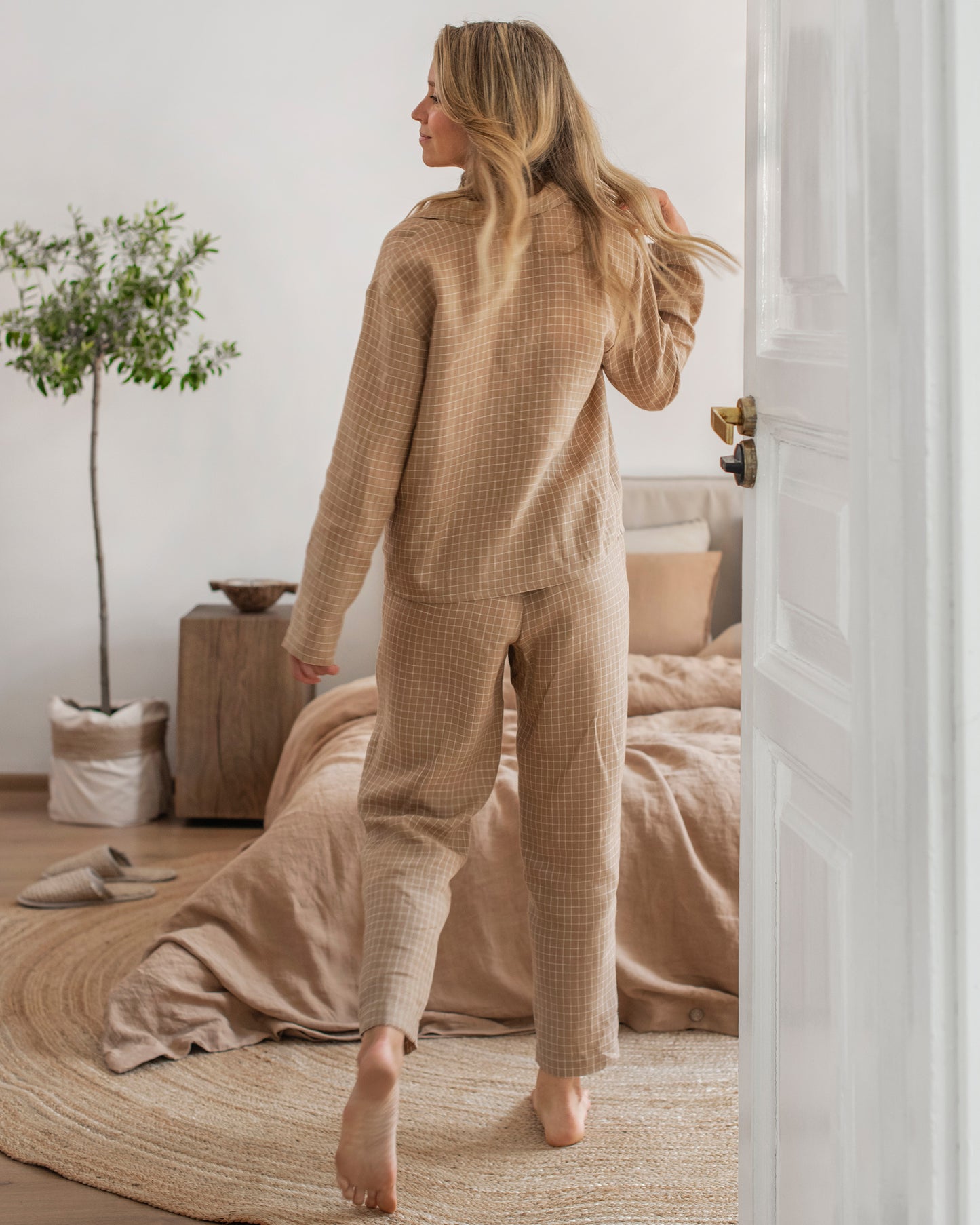 Linen loungewear set LAGUNA in Brown windowpane - MagicLinen