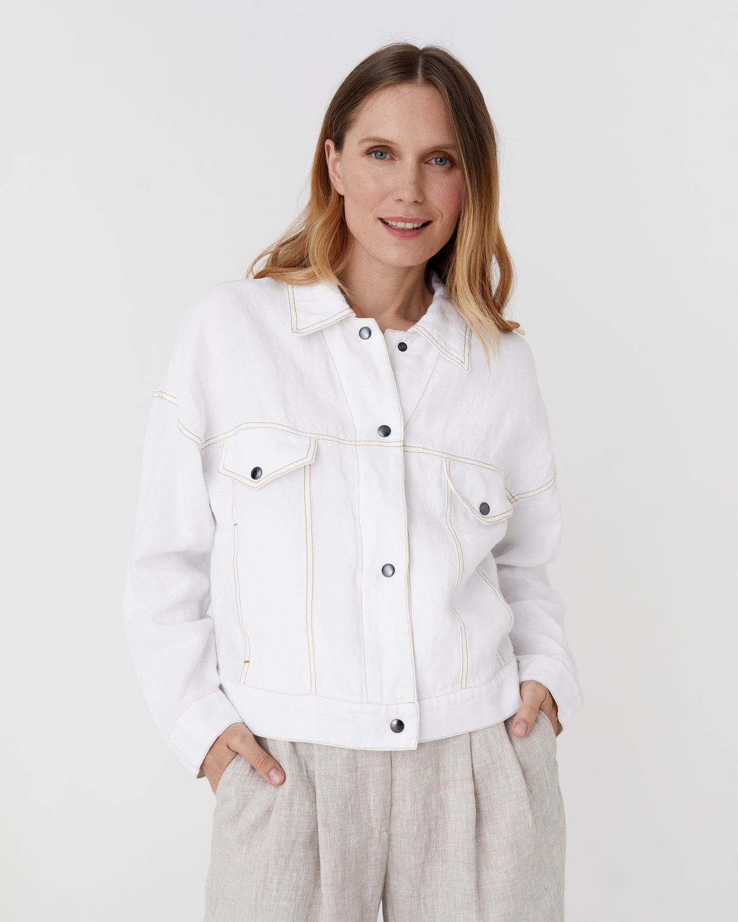 Cropped linen jacket LEURA in White - MagicLinen modelBoxOn