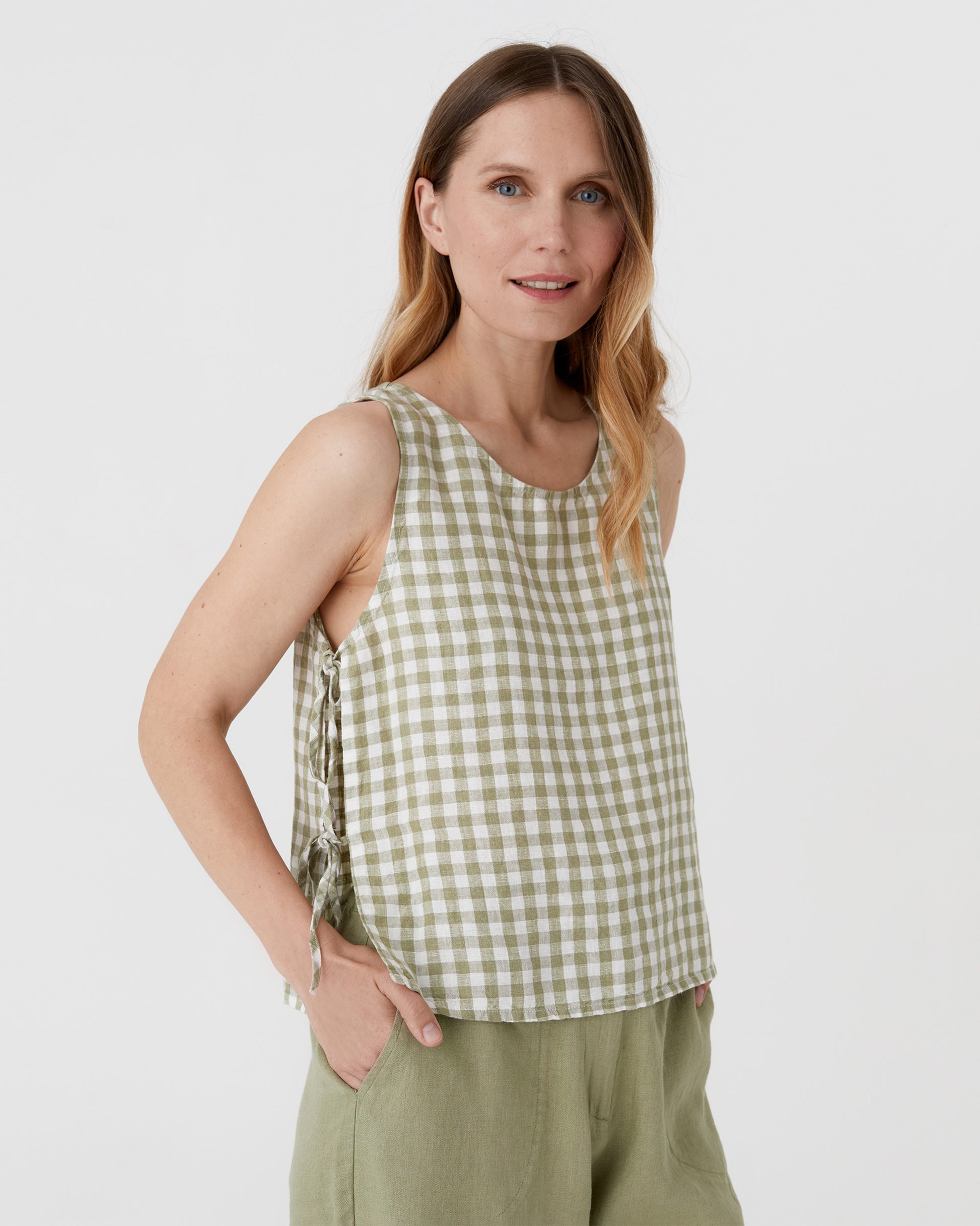 Linen top with ties LUCERNE in Sage gingham - MagicLinen modelBoxOn