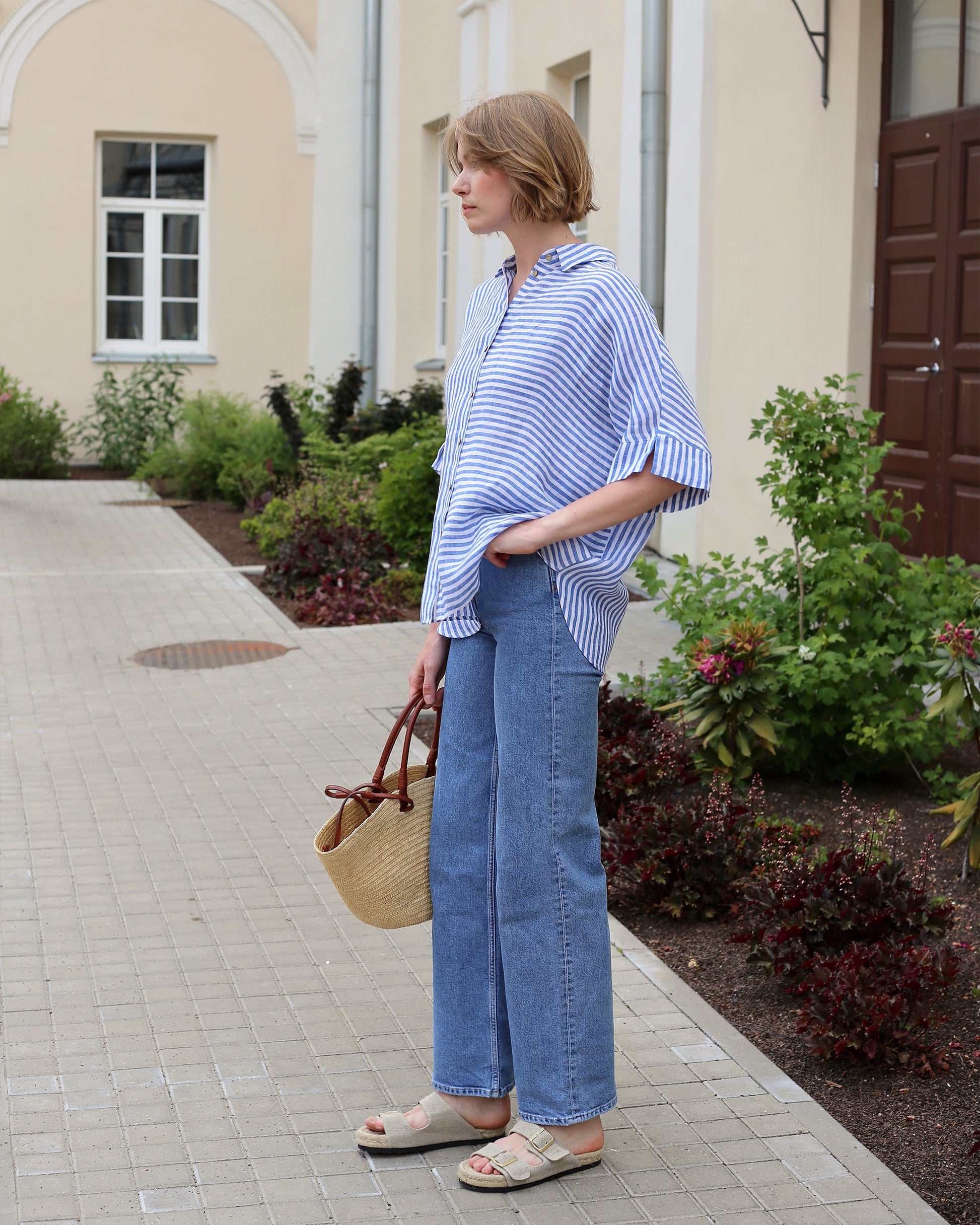 Short-sleeved linen top CABRERA in Cobalt blue stripes - MagicLinen