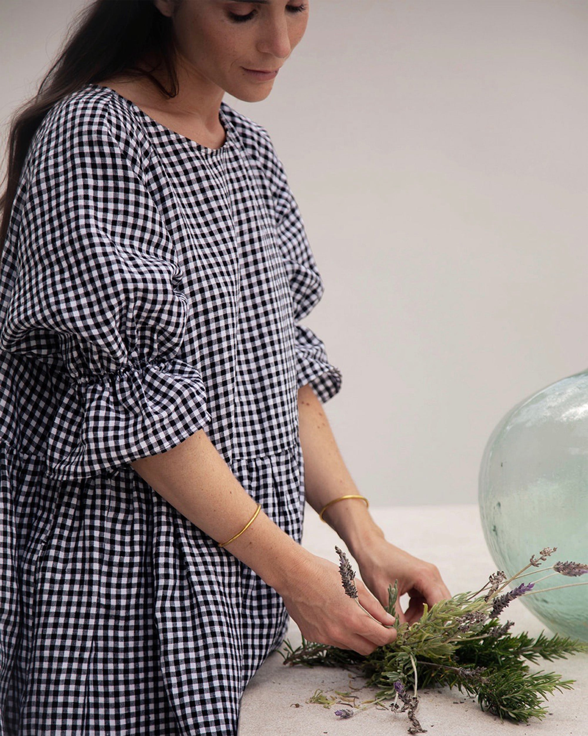 Voluminous Linen Dress NERJA in Black Gingham | MagicLinen