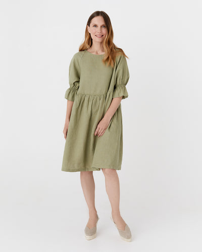 Voluminous linen dress NERJA in Sage - MagicLinen modelBoxOn