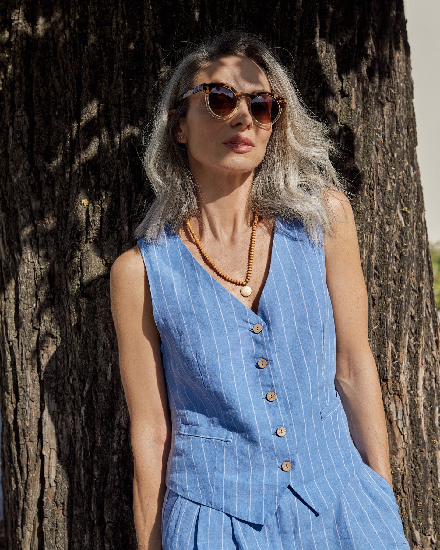 Classic linen vest OBIDOS in Blue stripes - MagicLinen