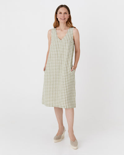 Basic linen dress OIA in Sage gingham - MagicLinen modelBoxOn