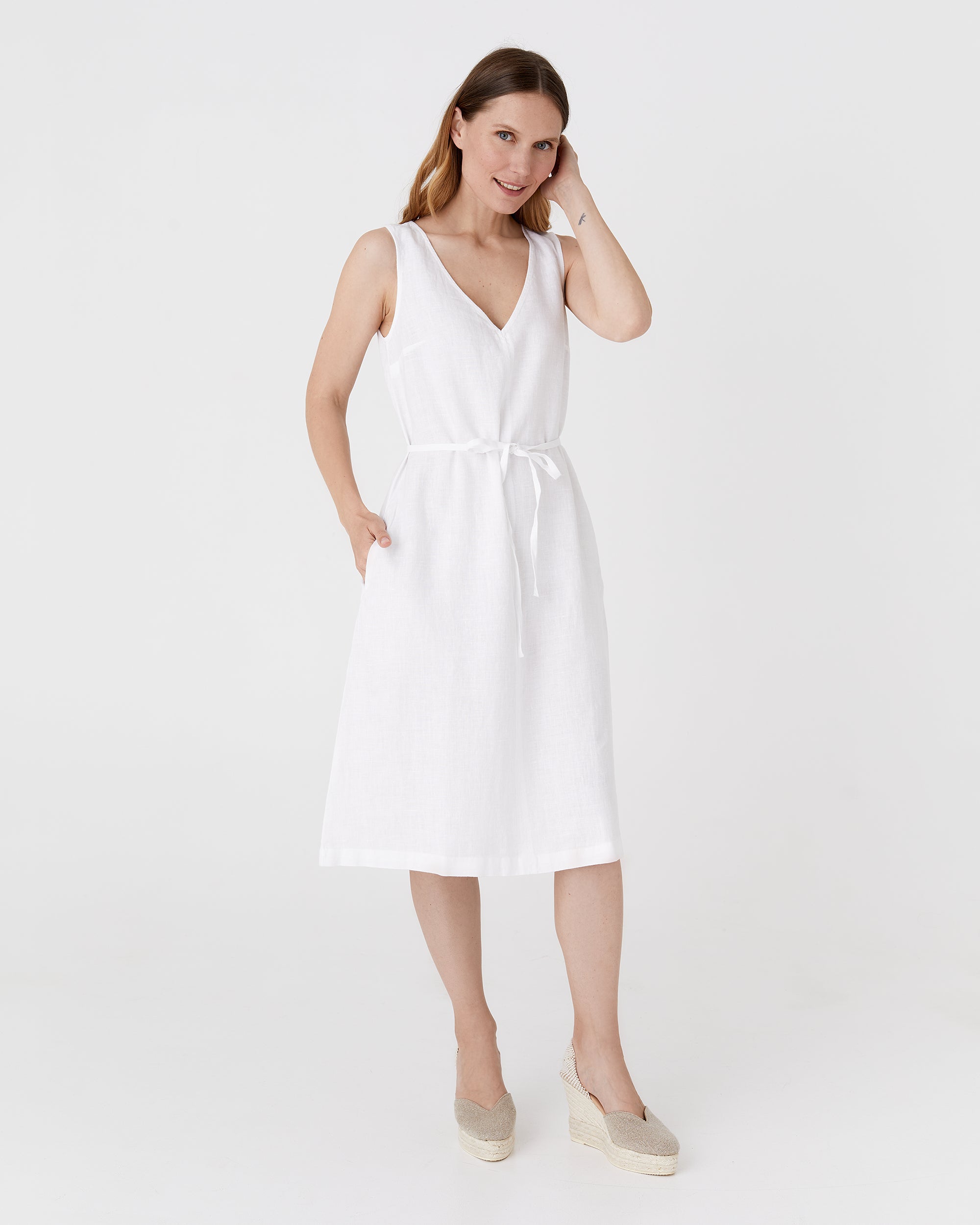 Basic linen dress OIA in White | MagicLinen