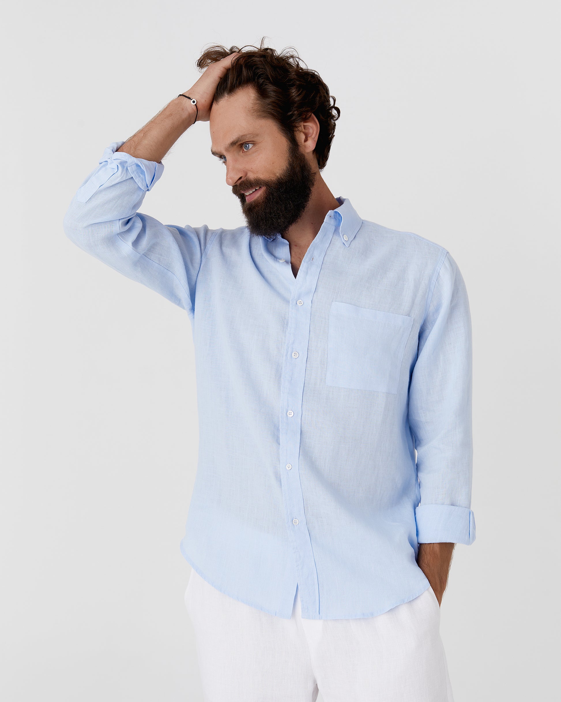 Men's linen shirt PERUGIA in Sky blue - MagicLinen modelBoxOn