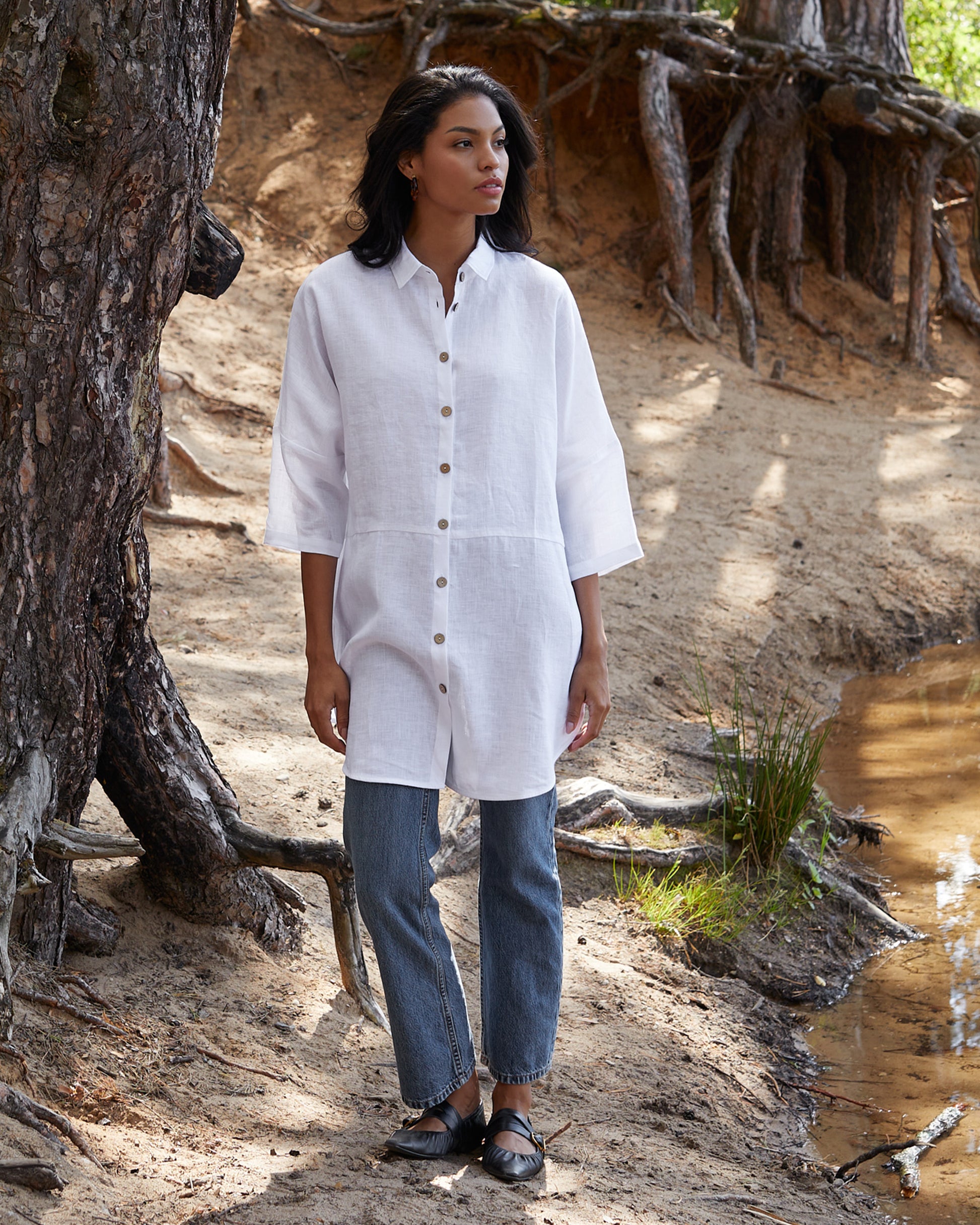 Flowing linen tunic-shirt SANIBEL in White - MagicLinen modelBoxOn2