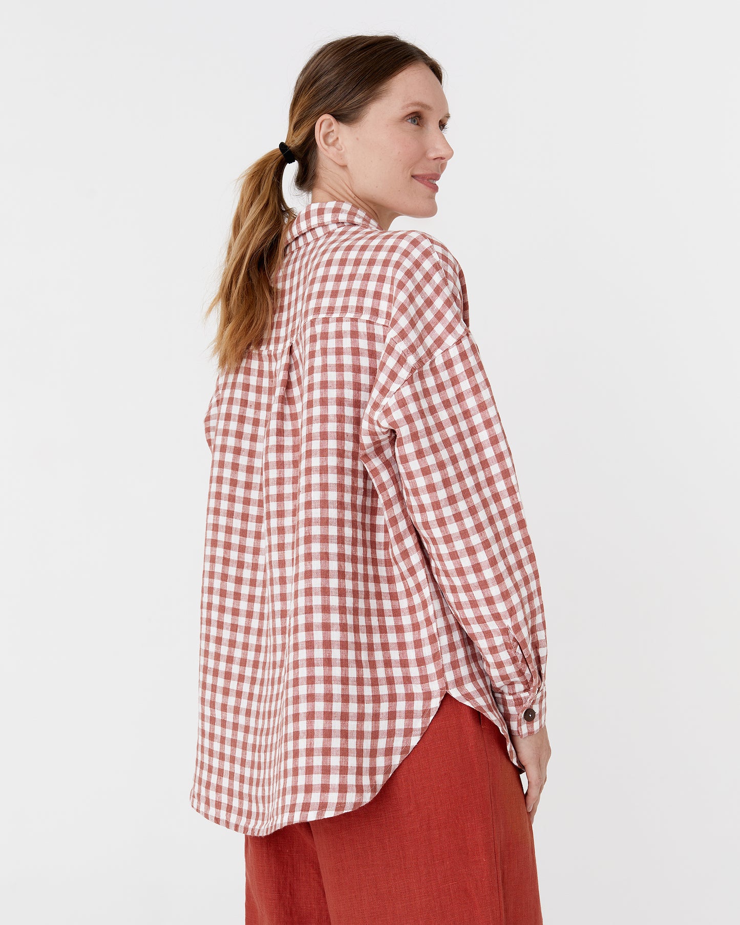 Oversized linen shirt SUMBA in Clay gingham - MagicLinen