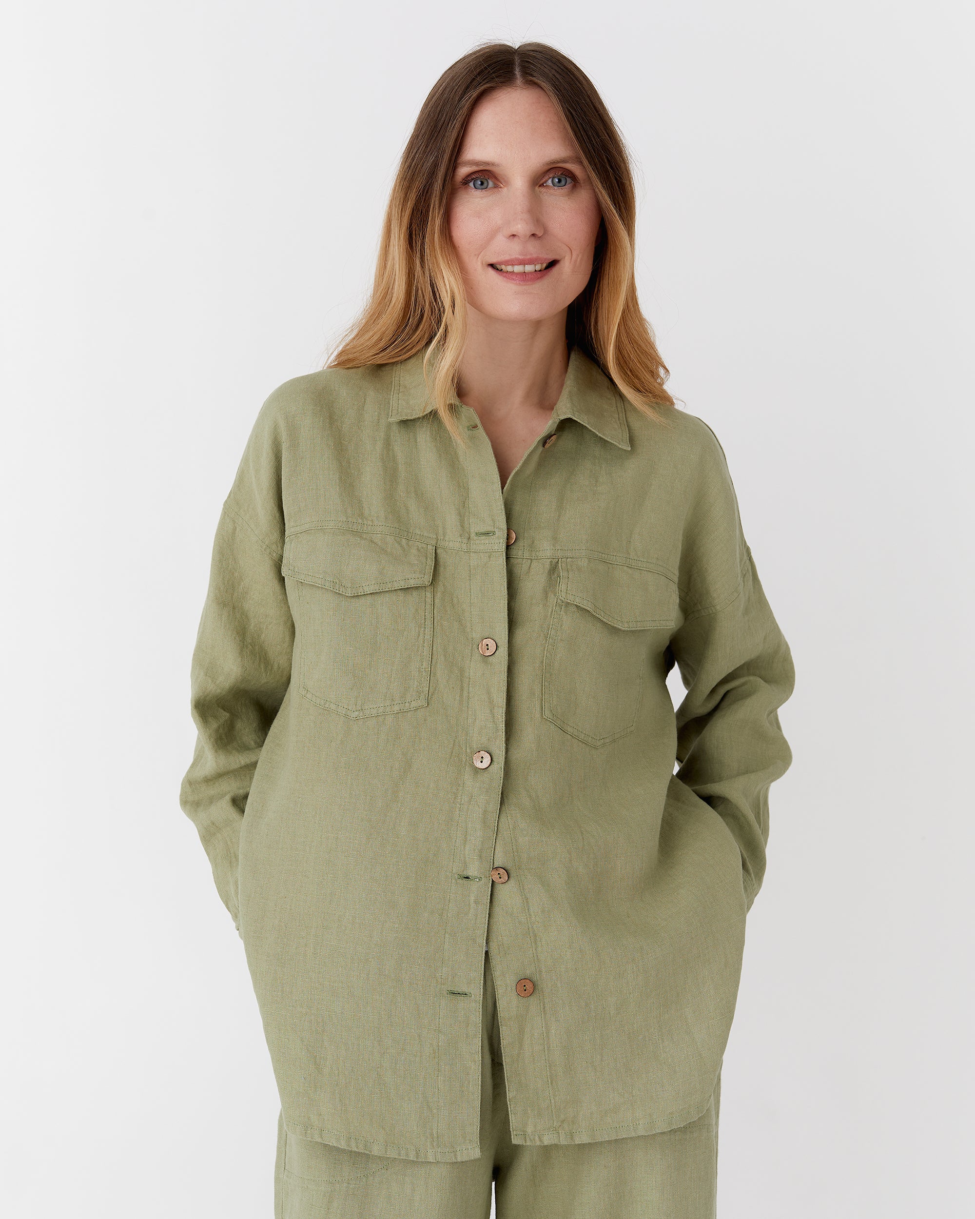 Oversized linen shirt SUMBA in Sage | MagicLinen