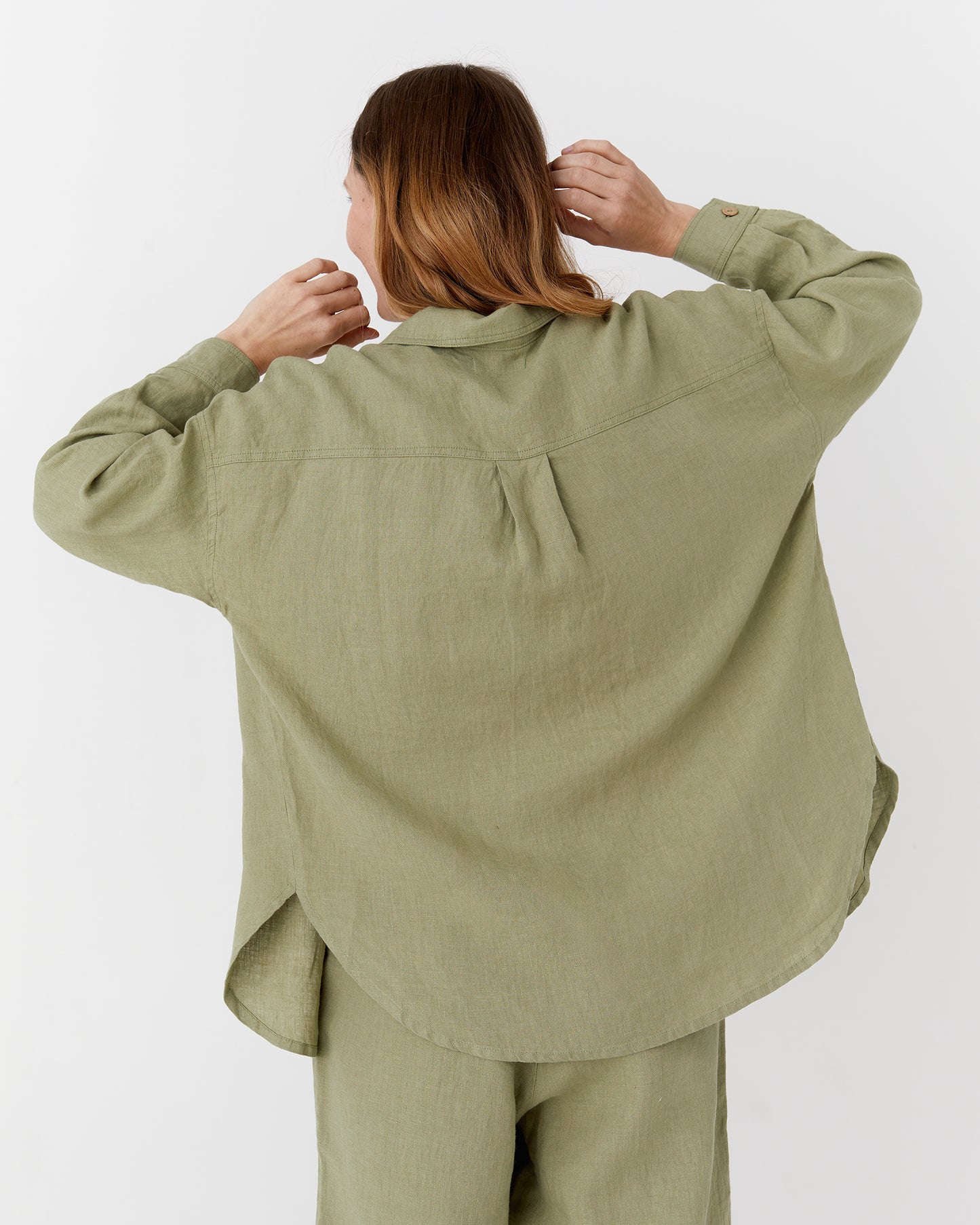 Oversized linen shirt SUMBA in Sage - MagicLinen