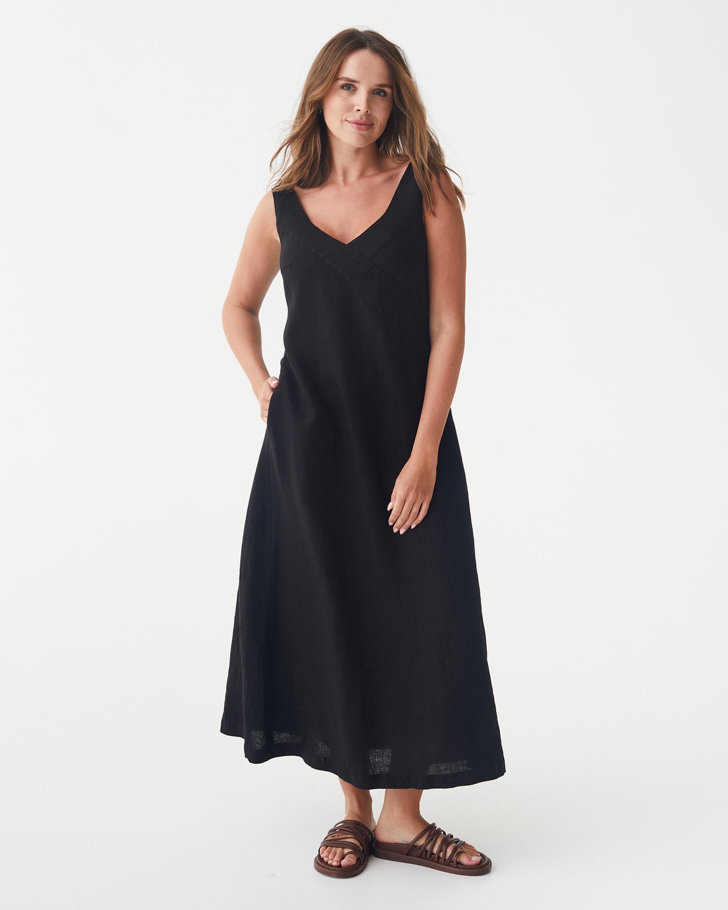 A-line Linen Dress CHILOE in Black | MagicLinen modelBoxOn