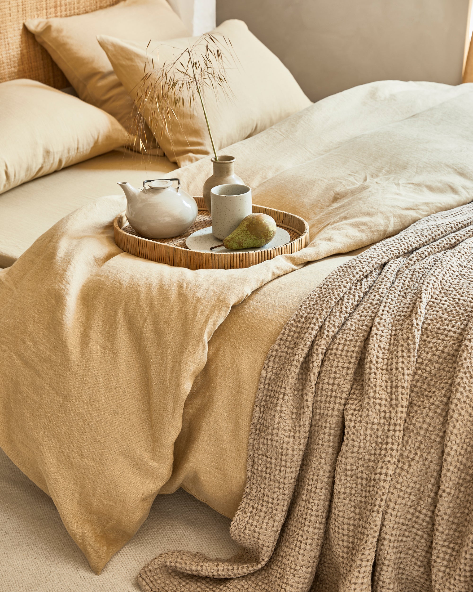 MIA 100% Cotton Waffle Weave Luxury Blanket – Large 255x180cm – Breathable & Hypoallergenic – UK Made