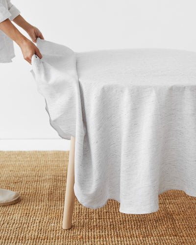 Round linen tablecloth in Pinstripe black