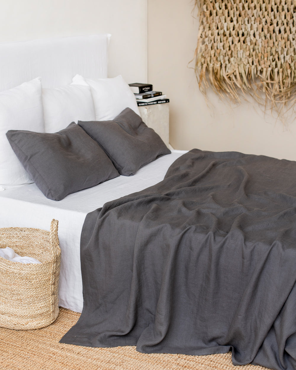 Gray Rattan Linen Dark Grey Linen Sheet Set | MagicLinen