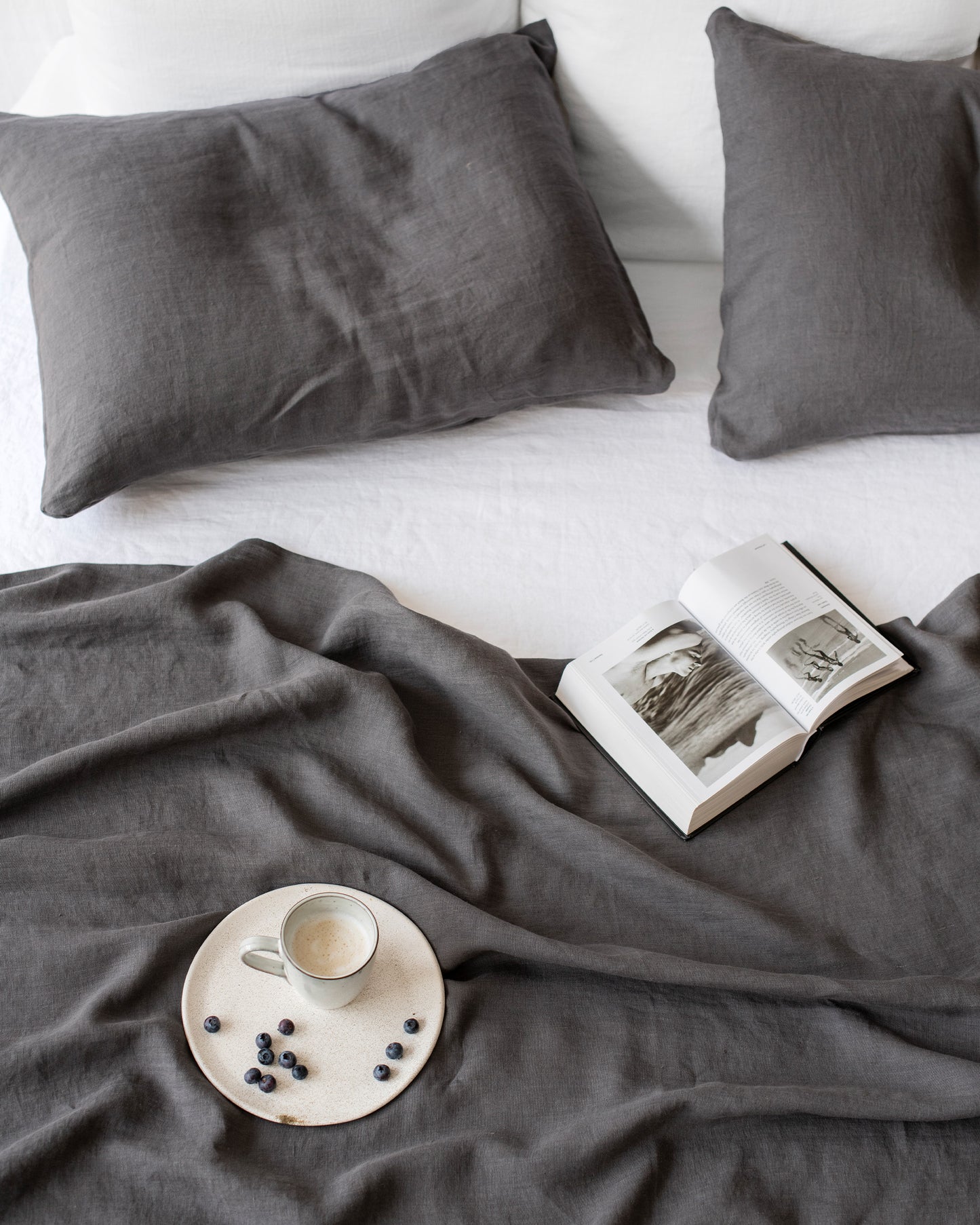Charcoal gray linen sheet set (4 pcs)