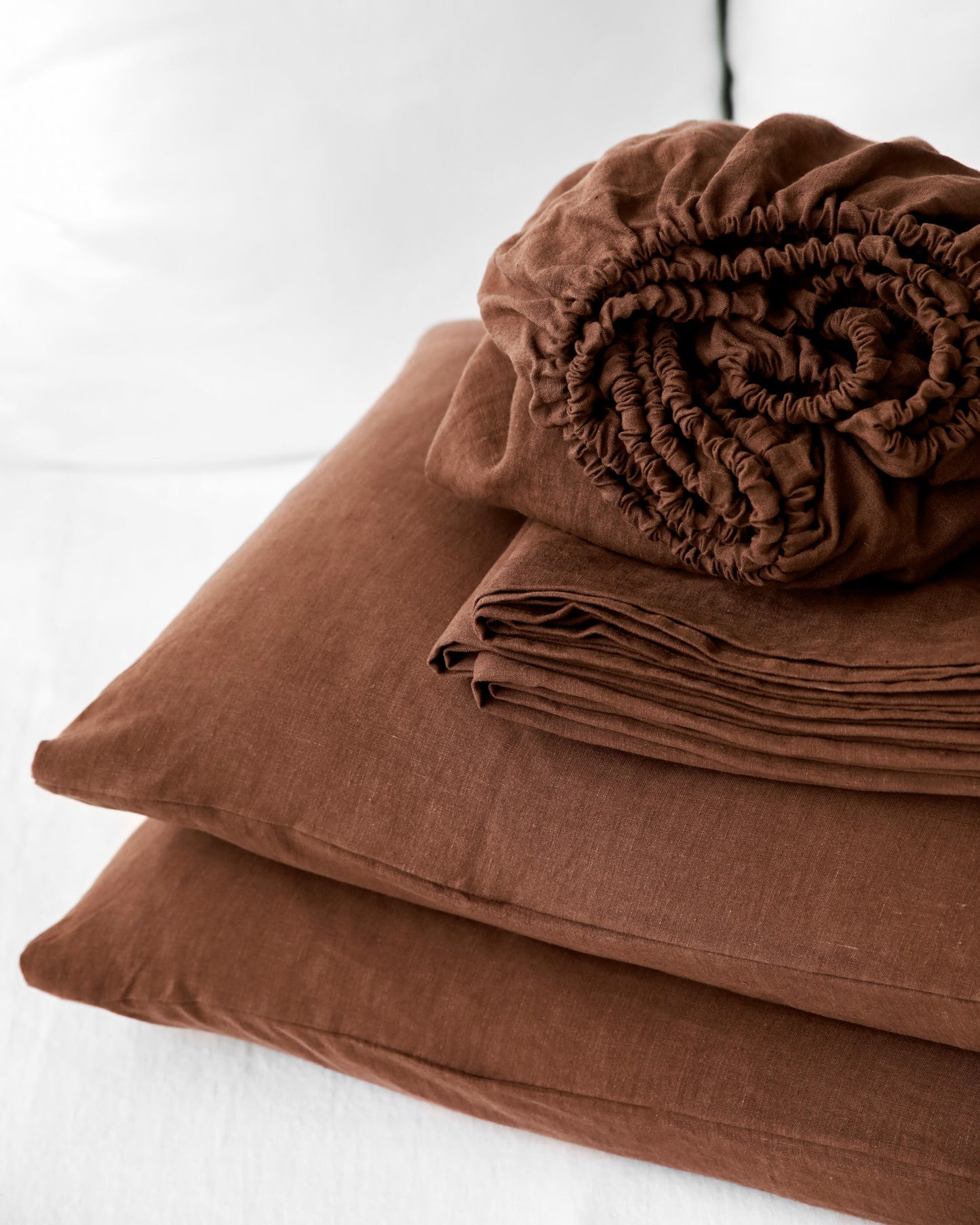 Chocolate brown Linen Sheet Set | MagicLinen