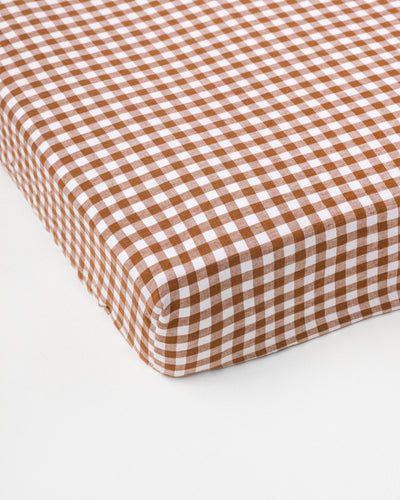 Cinnamon gingham linen fitted sheet | MagicLinen