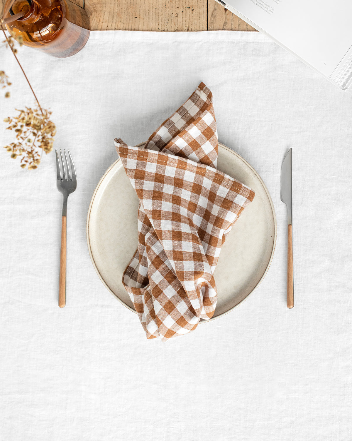 Cinnamon gingham linen napkin set 2