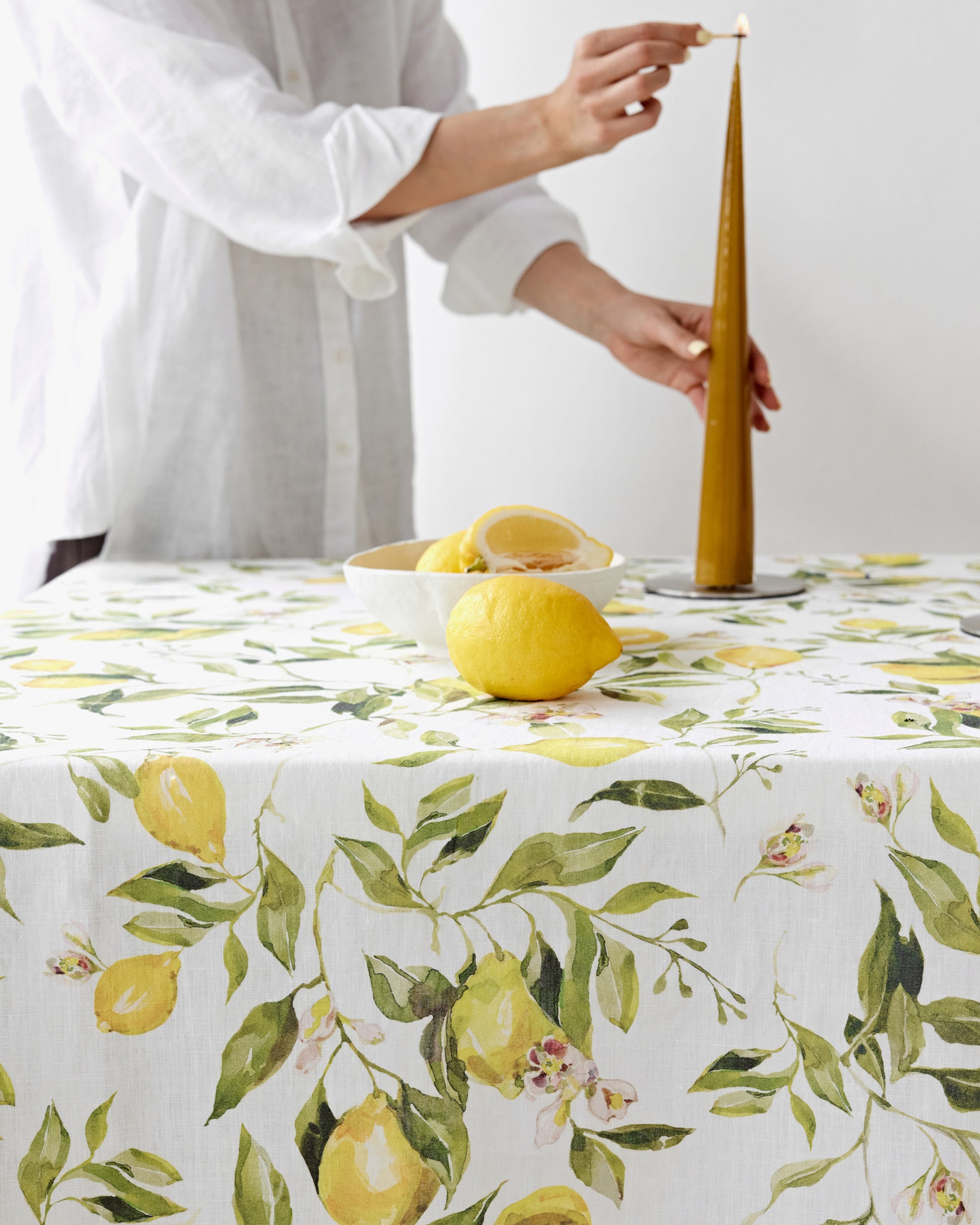Citrus garden print on white linen tablecloth | MagicLinen