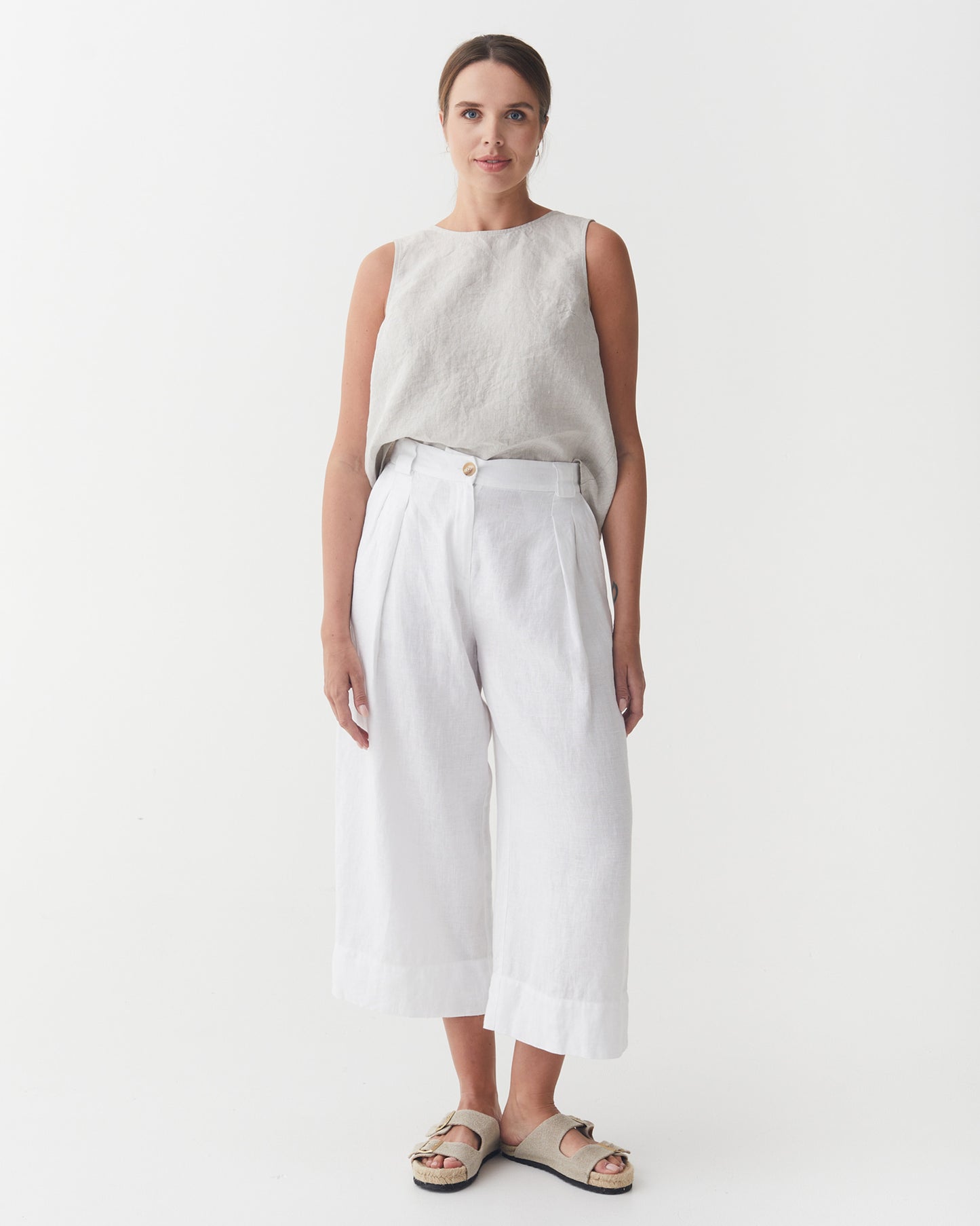 Cropped Linen Pants ISCHIA in White | MagicLinen modelBoxOn