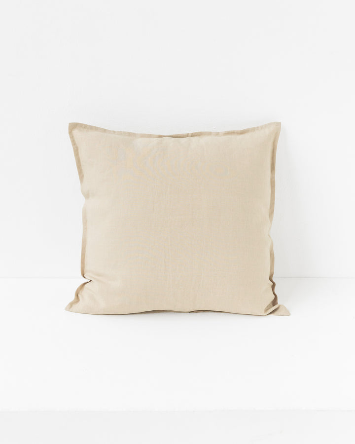 Deco pillow cover with buttons in Natural linen | MagicLinen