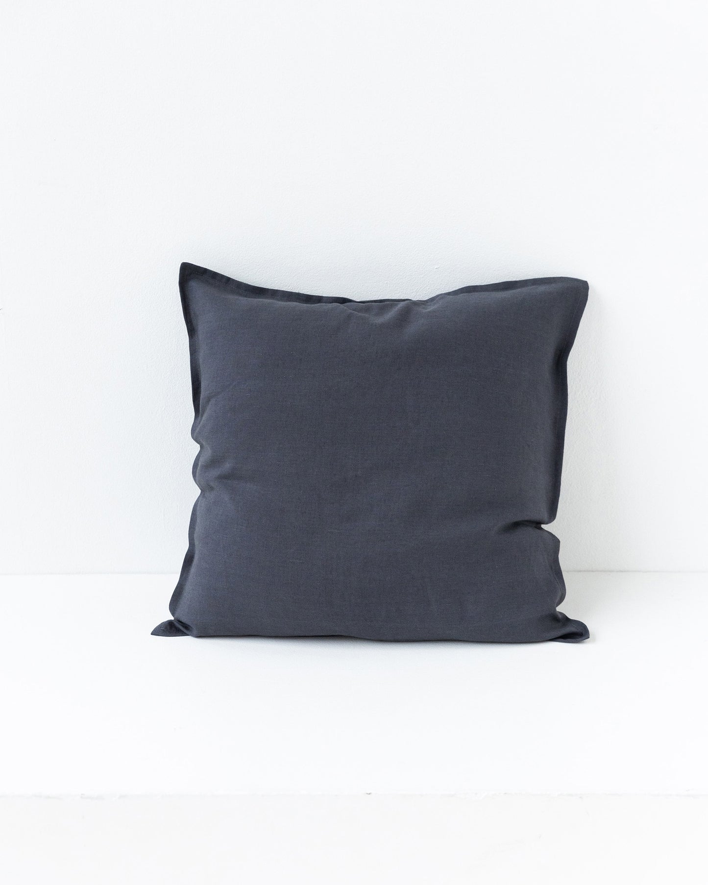 Pillow cover with buttons in Charcoal gray