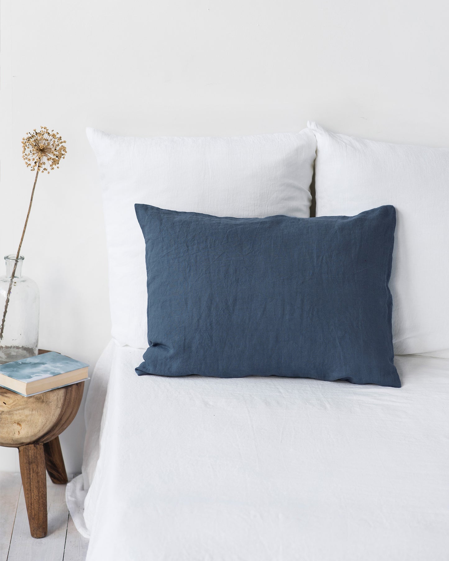 Deep navy blue Linen Pillow Cover | MagicLinen