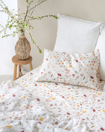 Meadow print linen fitted sheet - MagicLinen