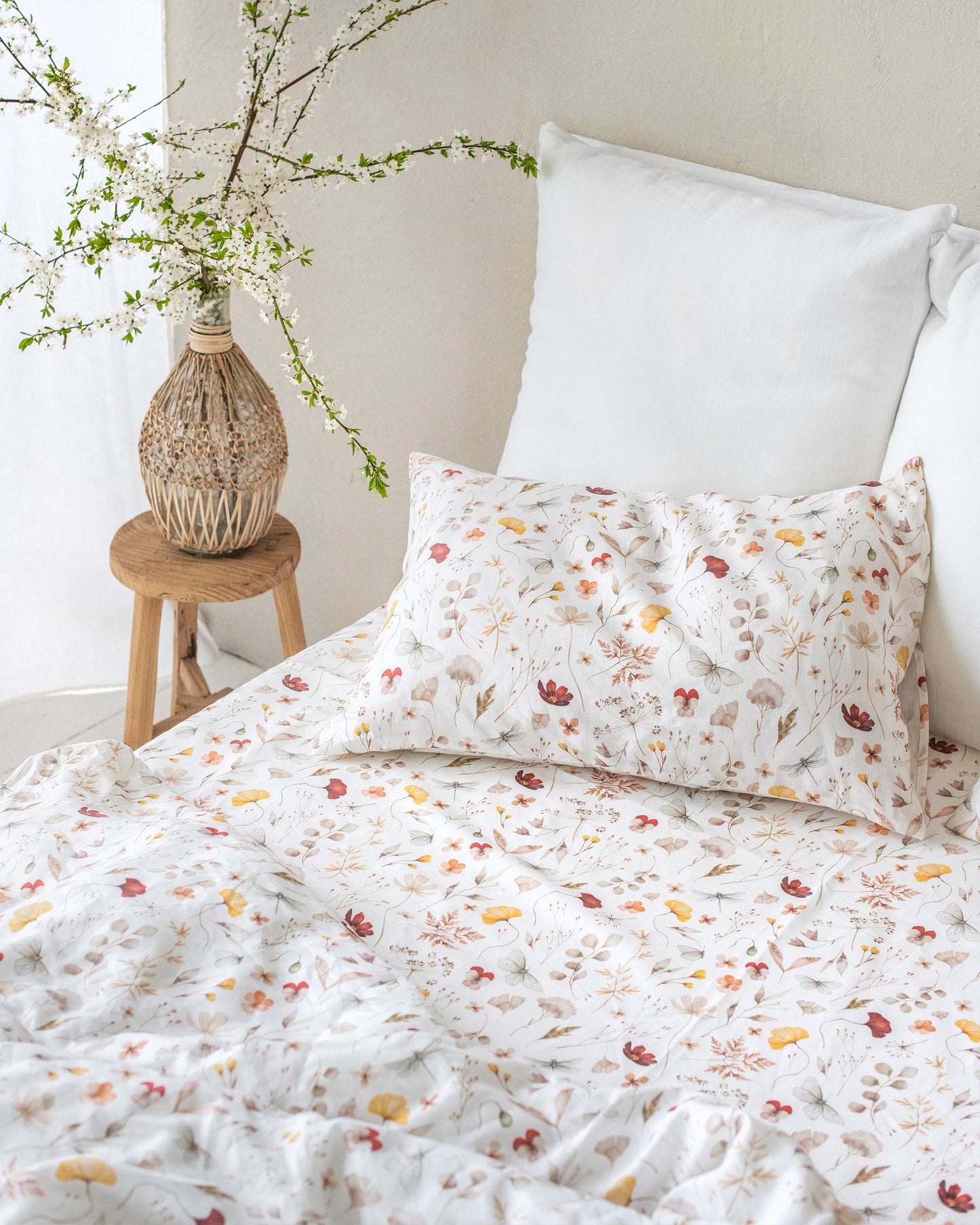 Meadow print linen duvet cover set (3 pcs) - MagicLinen