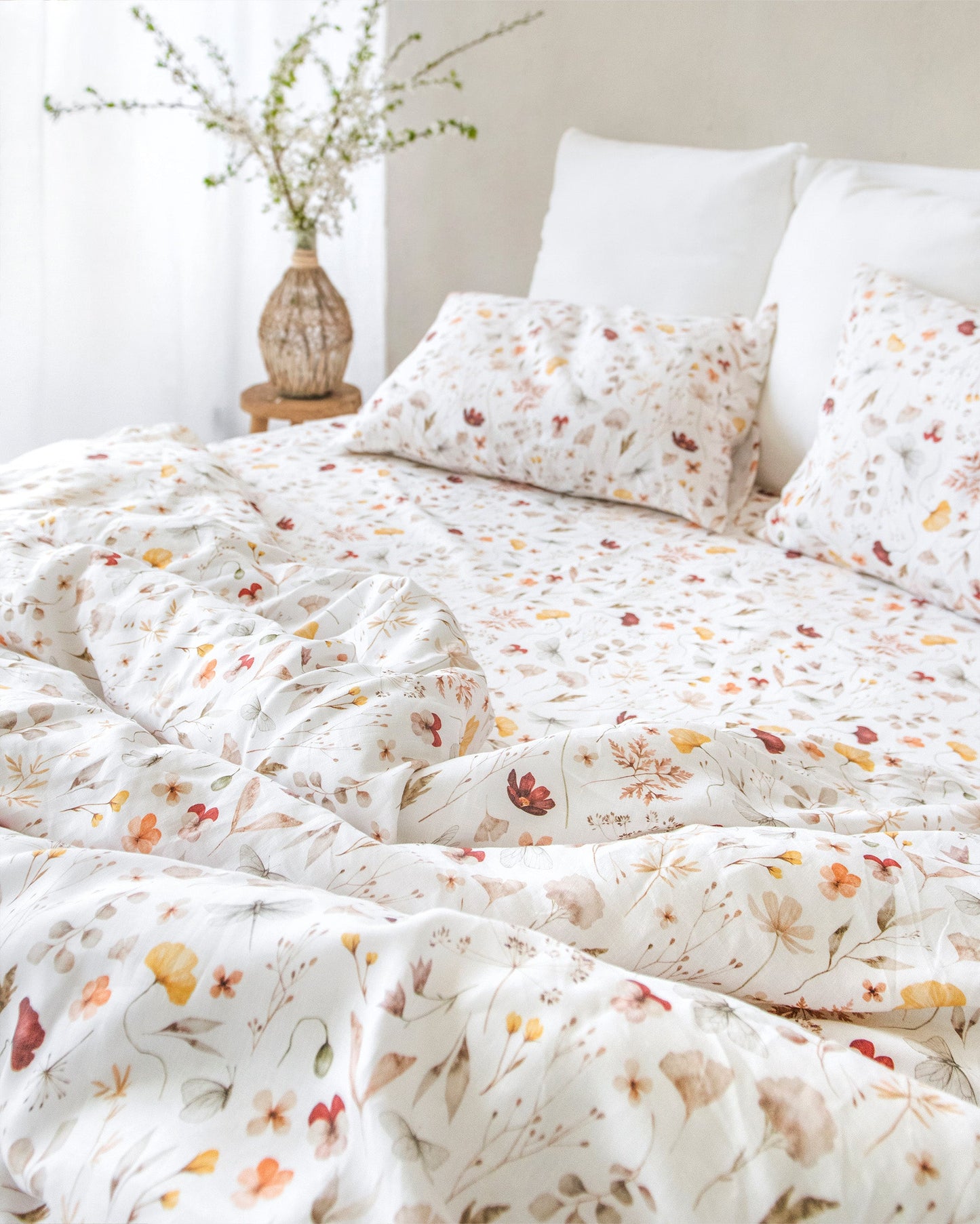 Meadow print linen fitted sheet - MagicLinen