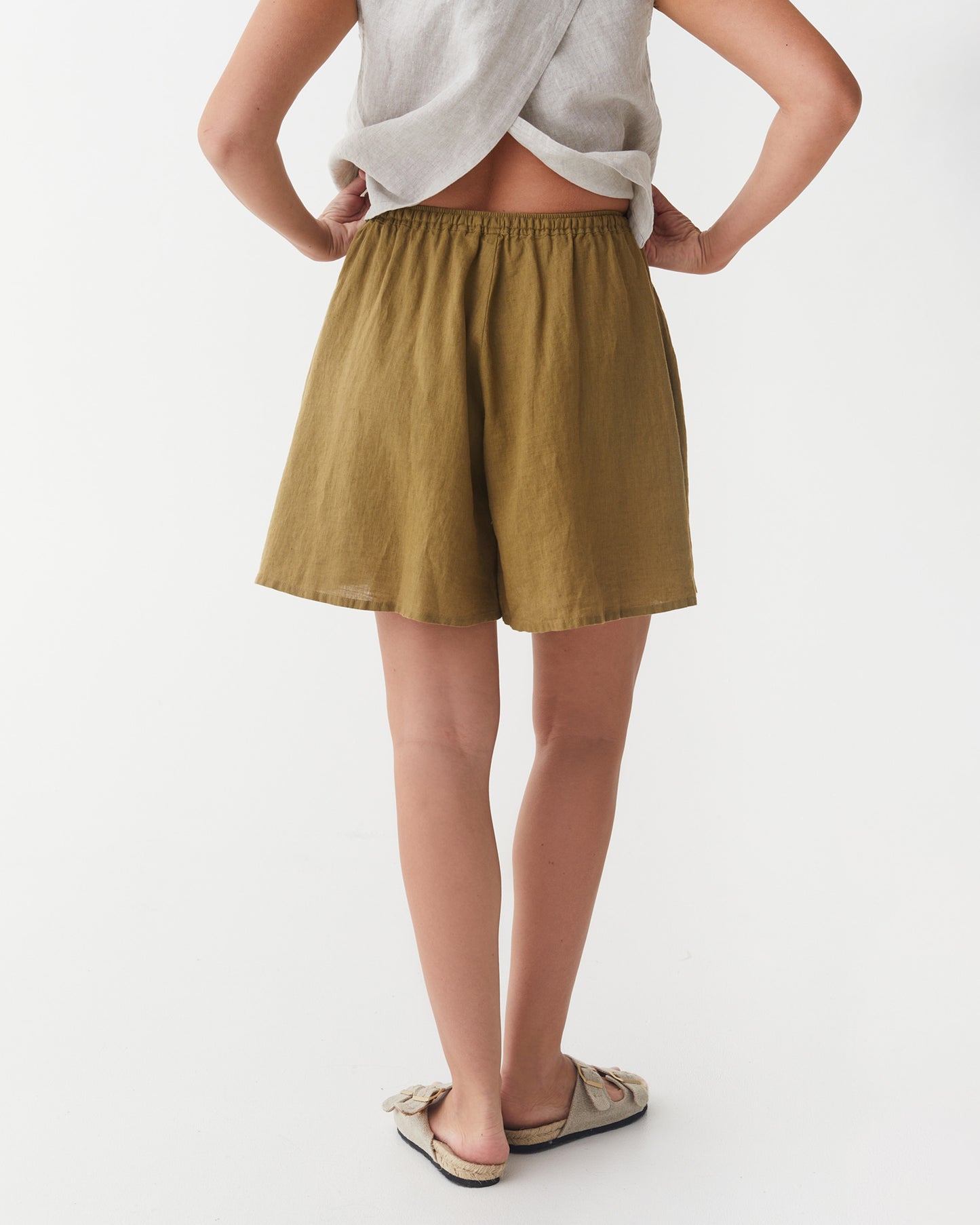 Flowy Linen Shorts RHINE in Khaki green | MagicLinen