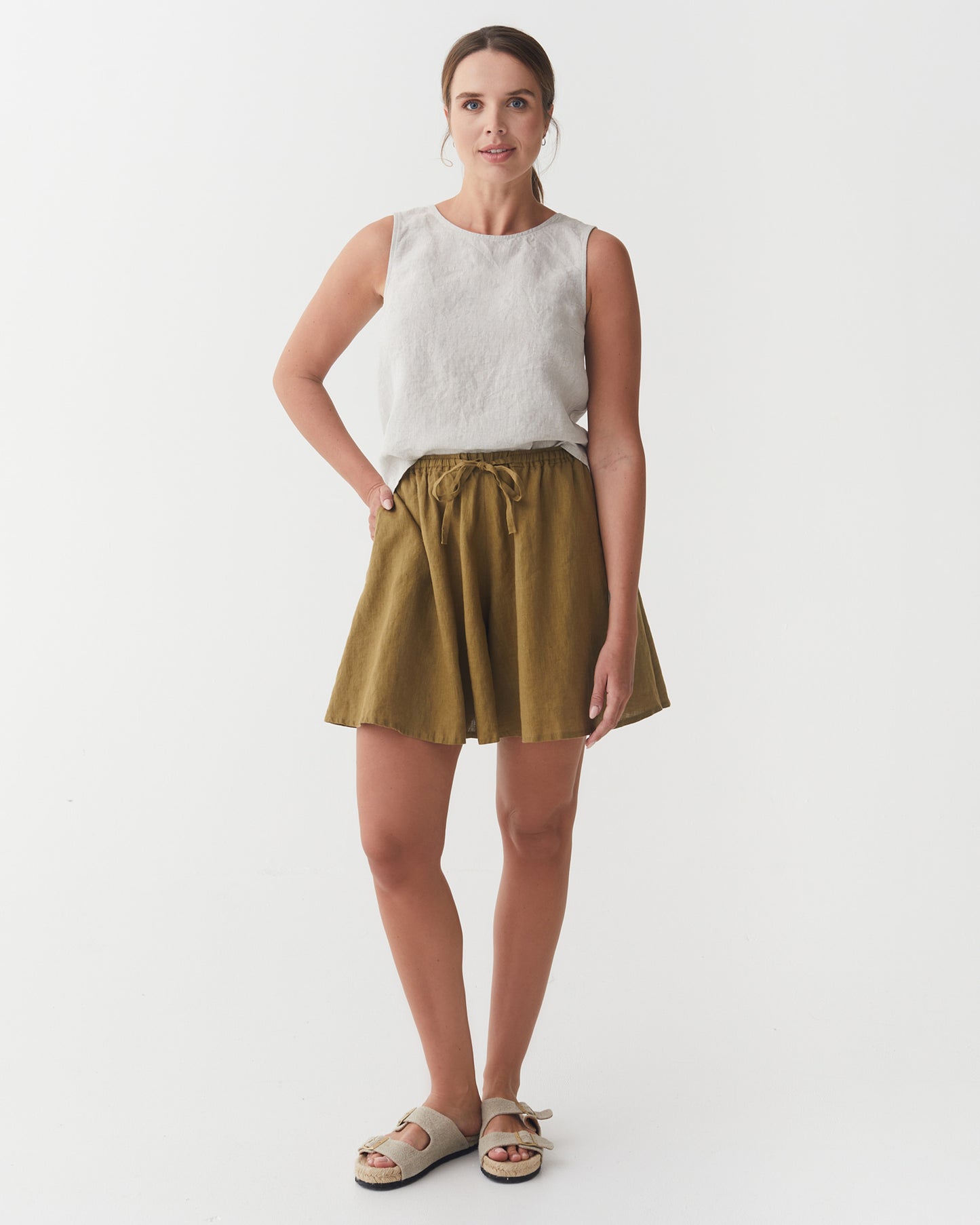 Flowy Linen Shorts RHINE in Khaki green | MagicLinen