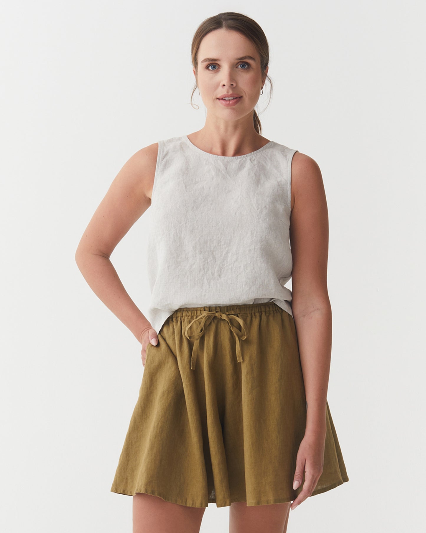 Flowy Linen Shorts RHINE in Khaki green | MagicLinen modelBoxOn