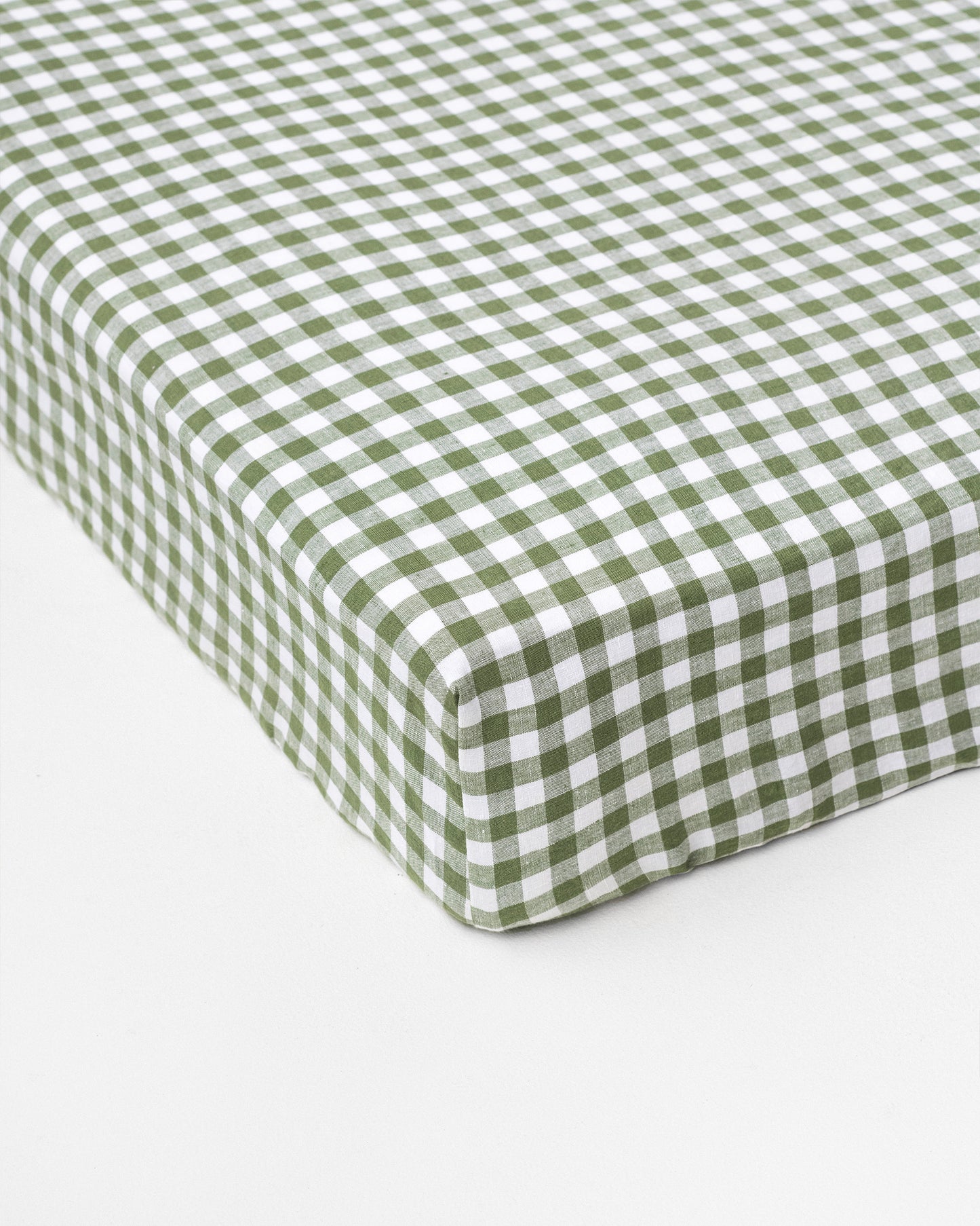 Forest green gingham linen fitted sheet - MagicLinen