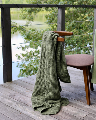 Waffle throw Blanket in Forest Green | MagicLinen