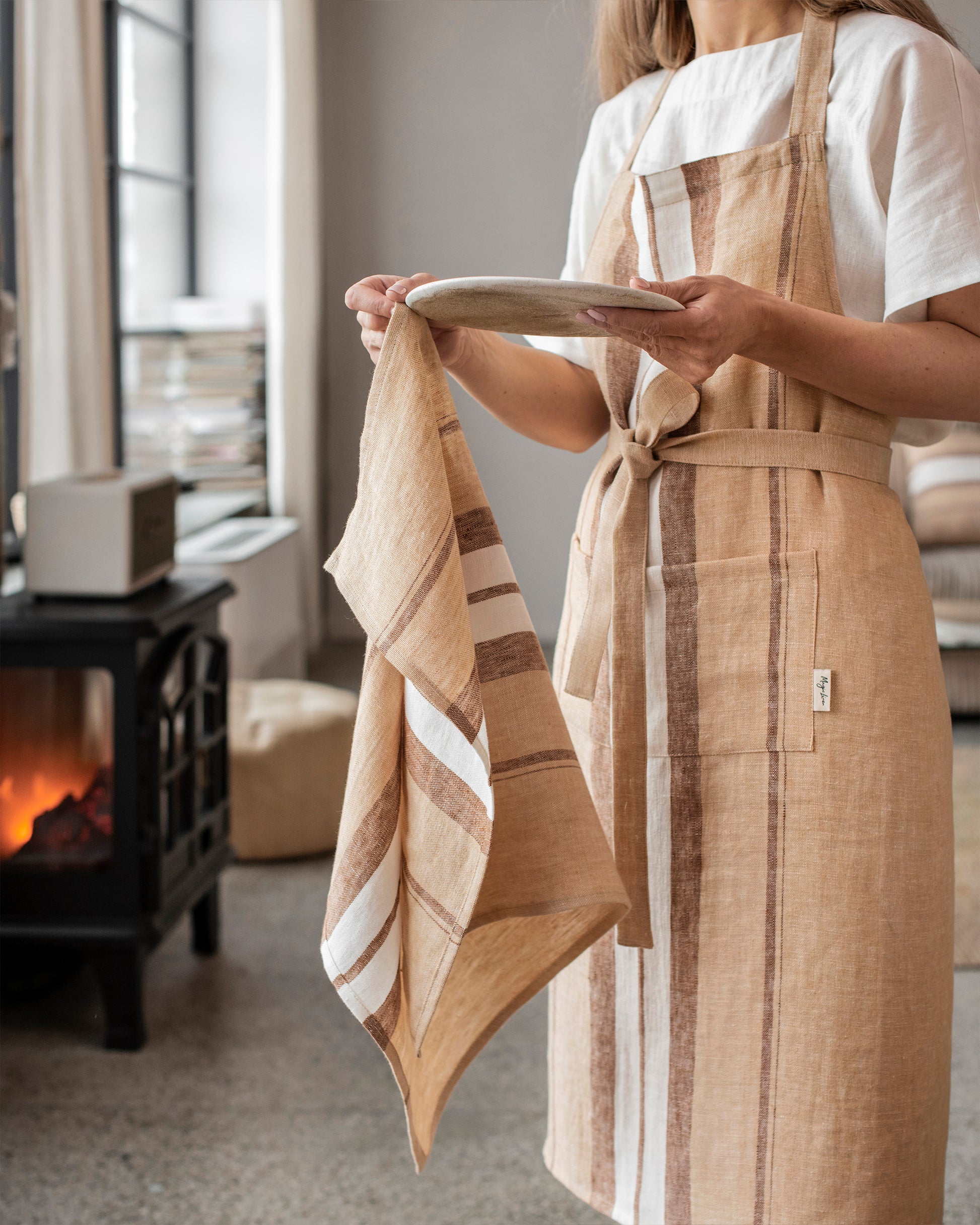 Linen bib apron in French stripe - MagicLinen