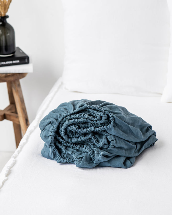 linen fitted sheet (sale)