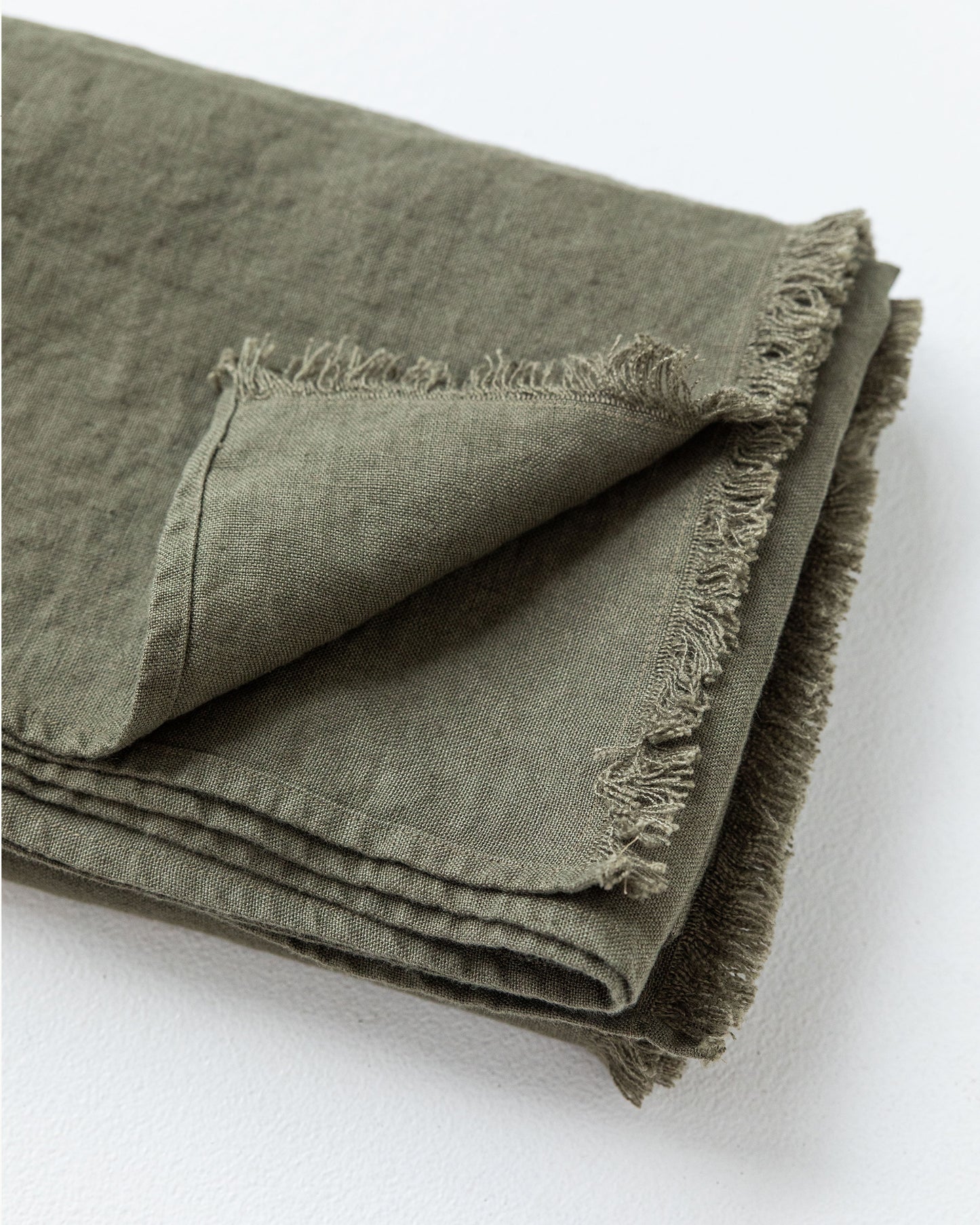 Heavyweight linen throw blanket in Dark green | MagicLinen