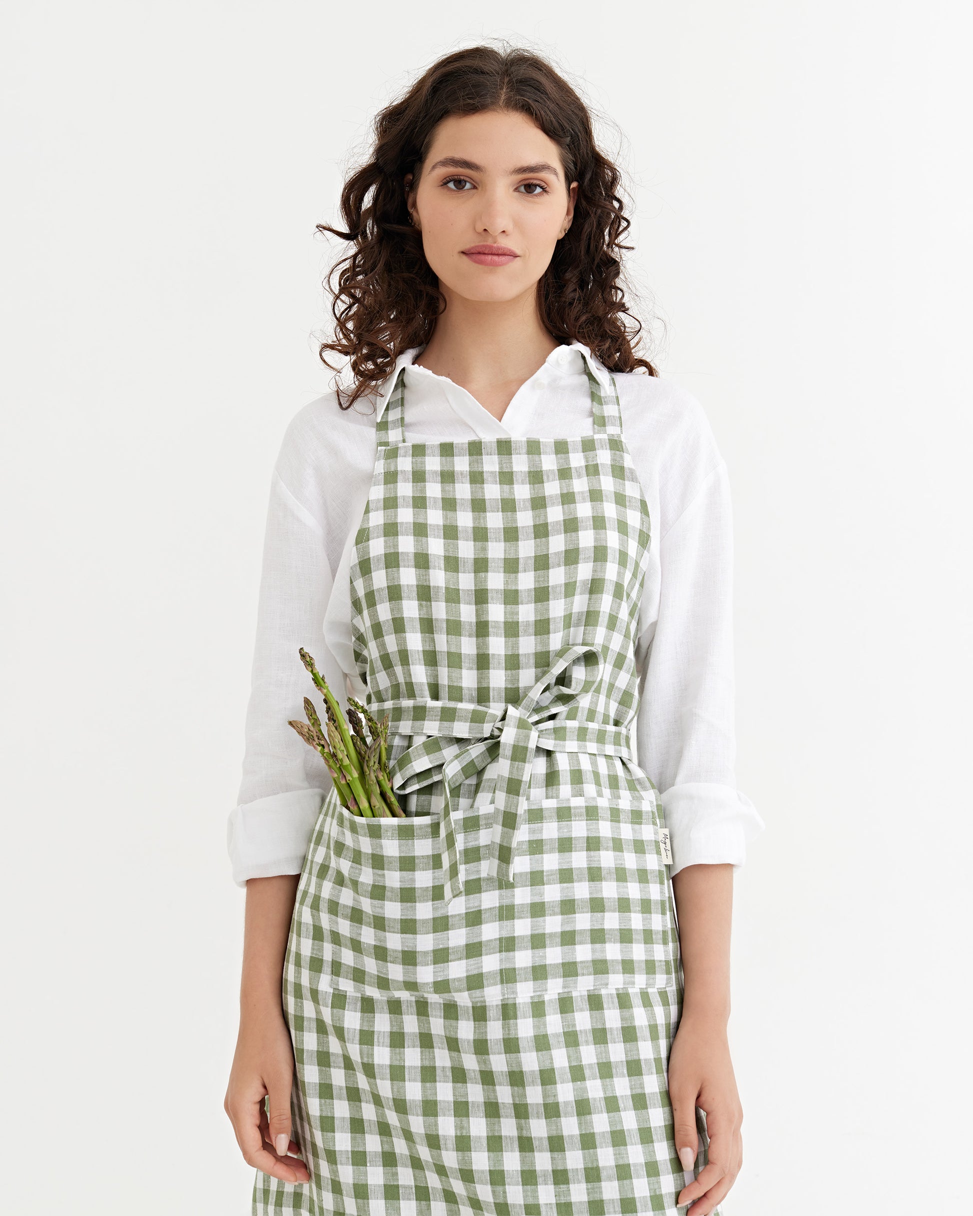 Linen Bib Apron in Forest Green gingham | MagicLinen