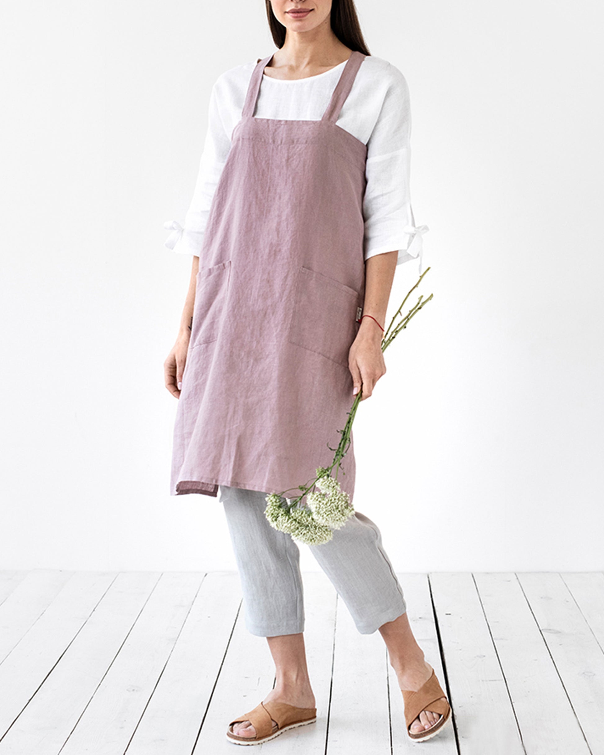 Japanese cross-back linen apron in Woodrose | MagicLinen