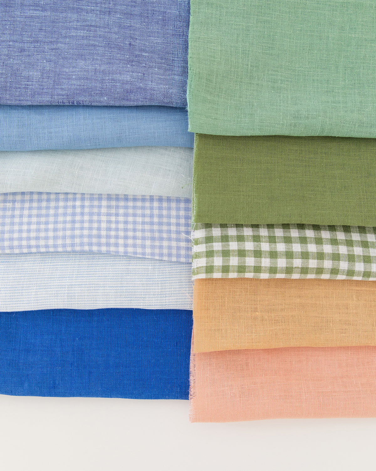 Lightweight Linen Matcha green lightweight linen fabric (125 g/m2) | MagicLinen